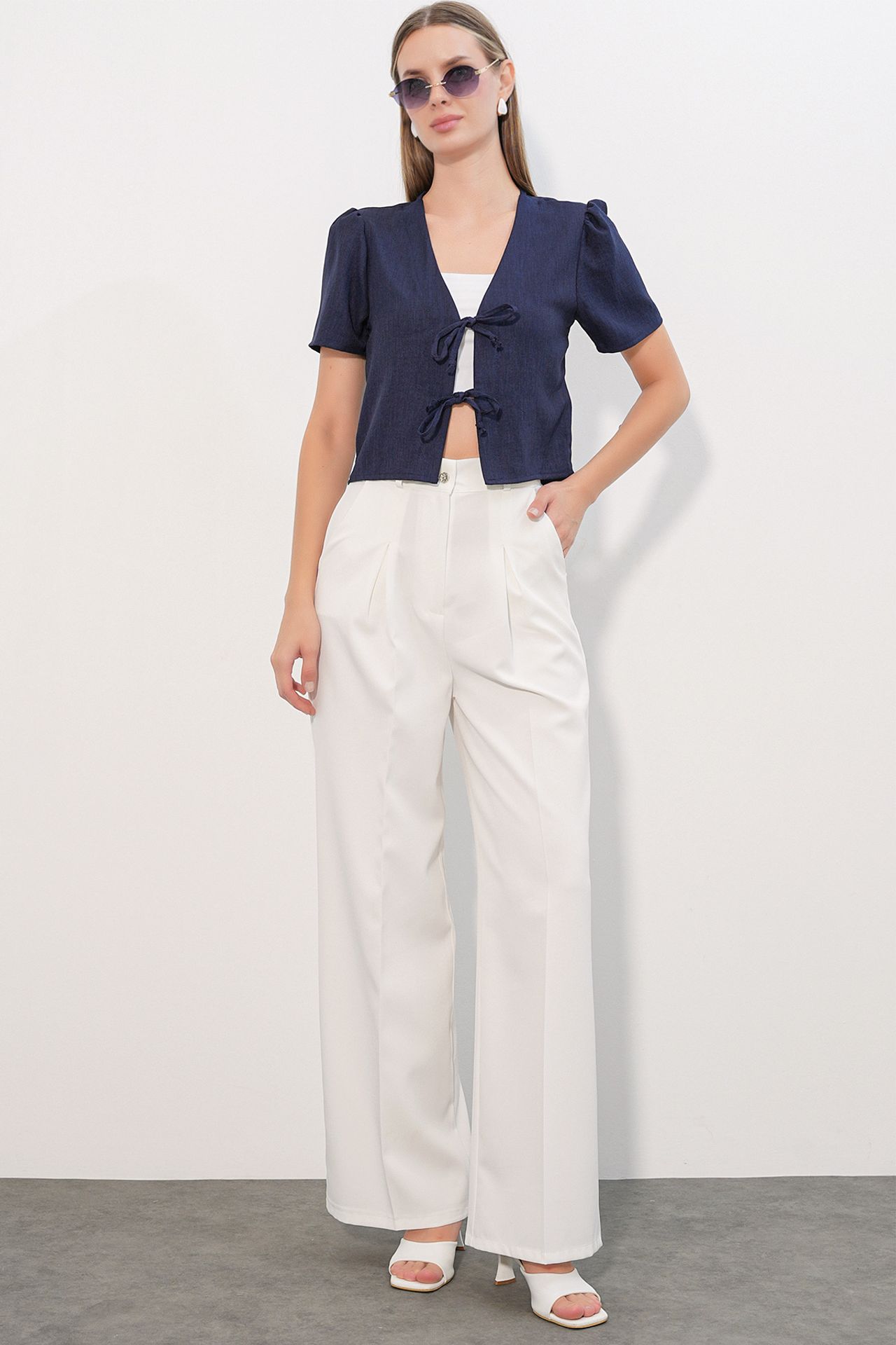 BDART Textured V-Neck Linen Blend Crop Top 2