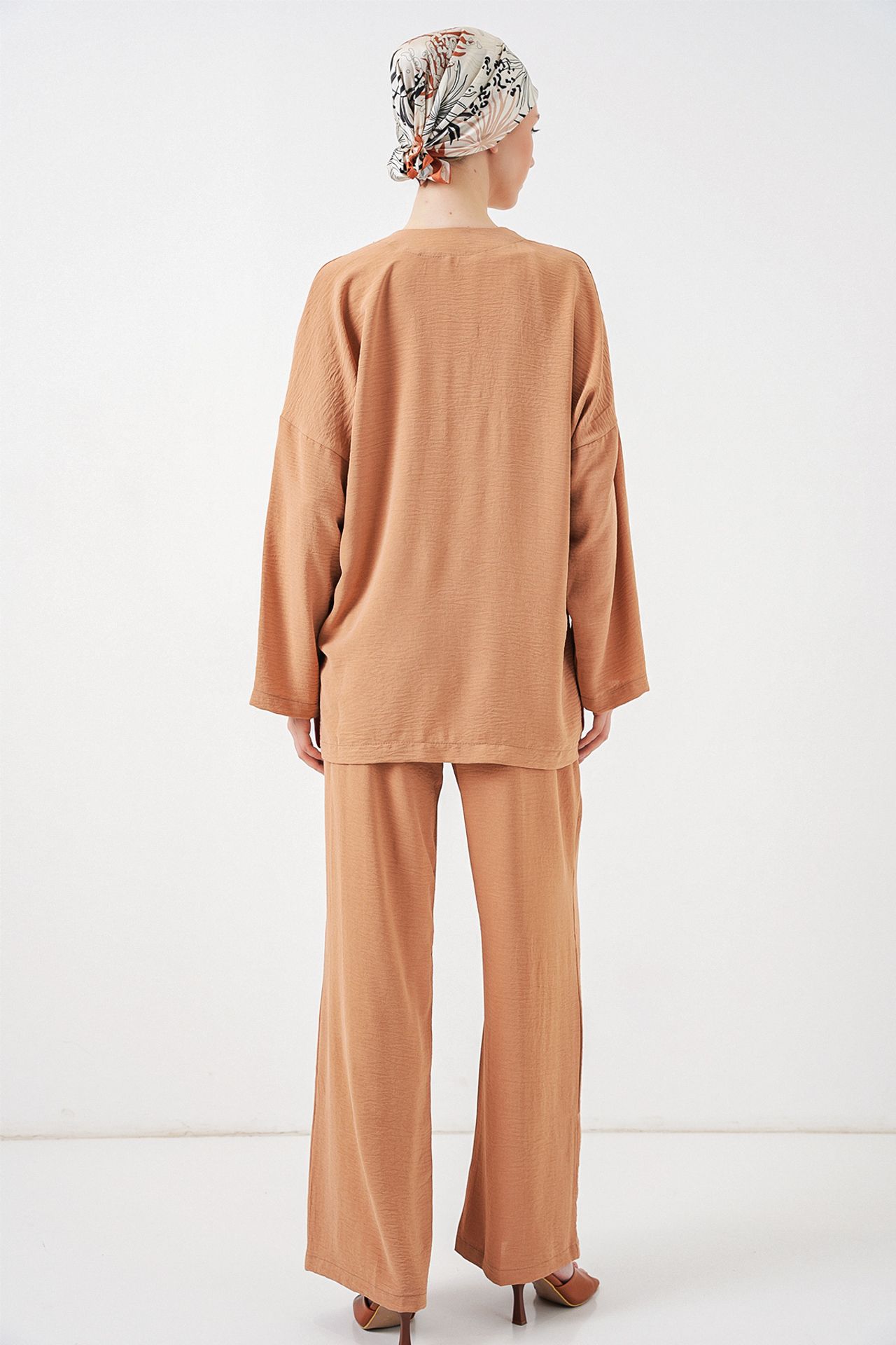 BDART Textured V-Neck Long Cardigan and Pants Set 5