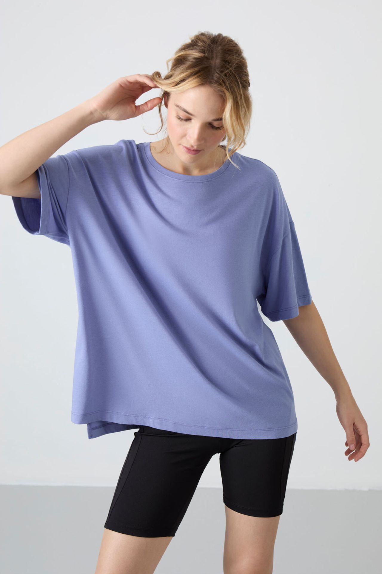 TOMMY Oversized Cotton-Modal Crew Neck T-Shirt 3