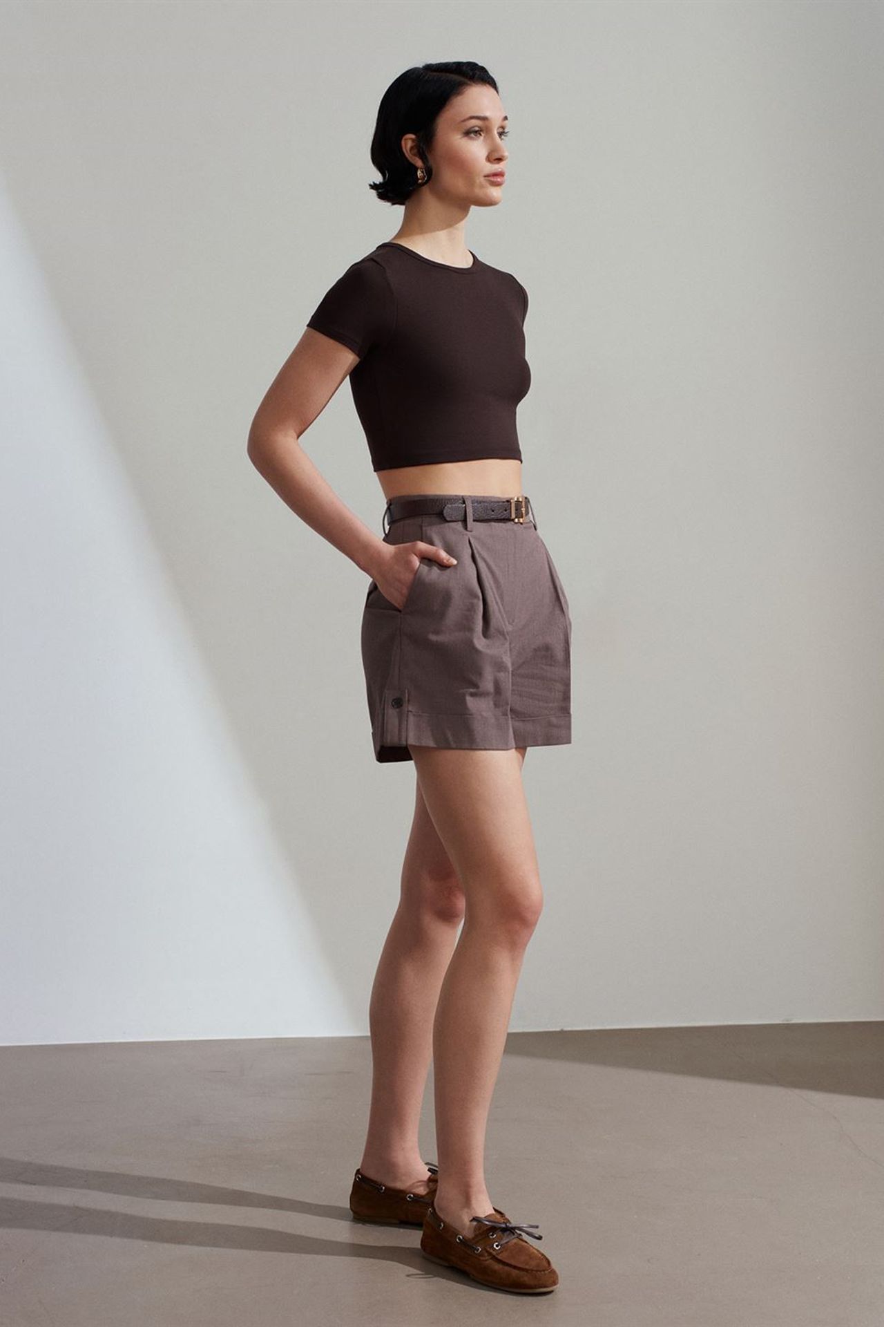 DILVIN Kadın Crop Slim Fit Bisiklet Yaka Tişört 4