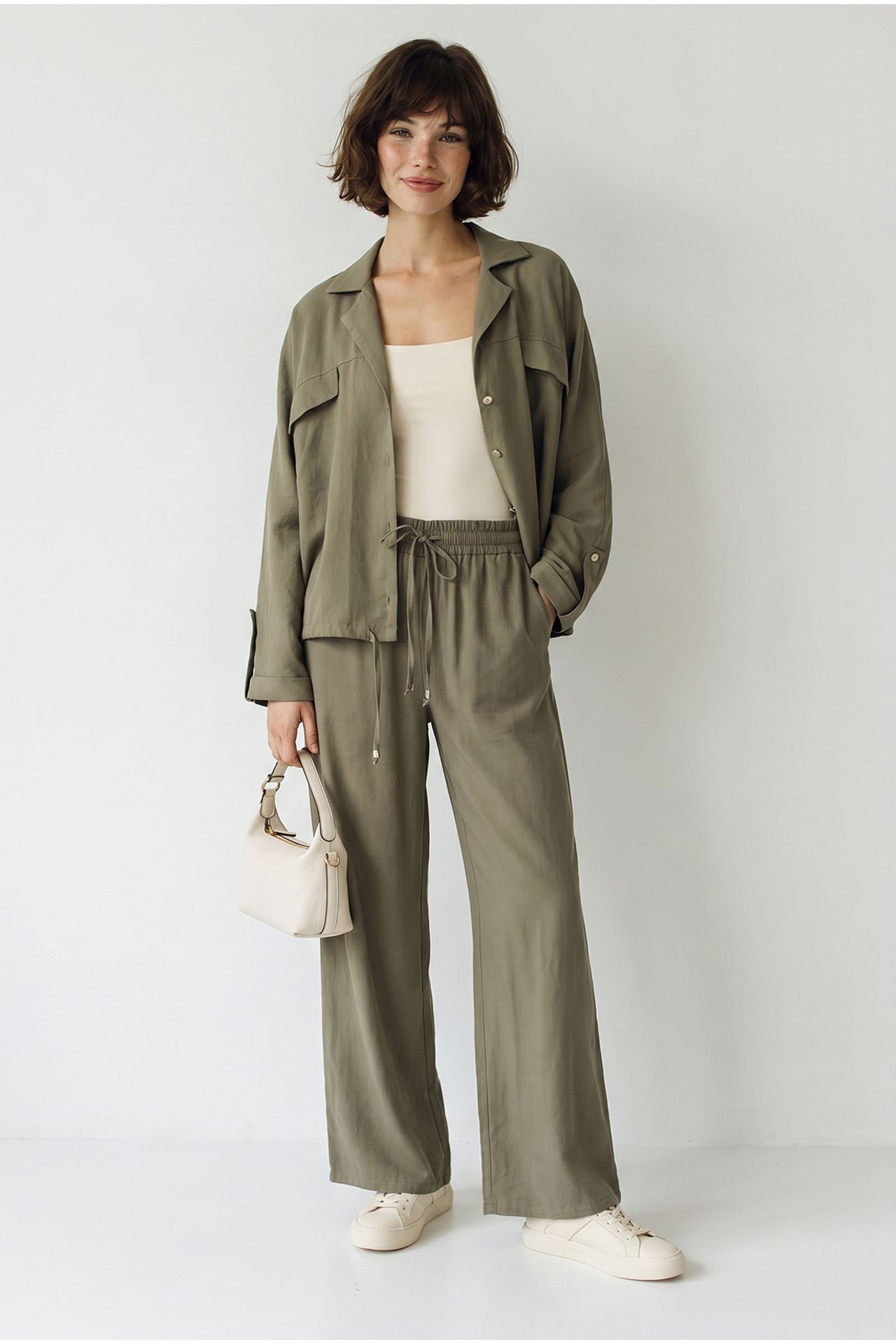 LUCCI Two-Piece Crepe Blouse And Wide-Leg Trousers 4