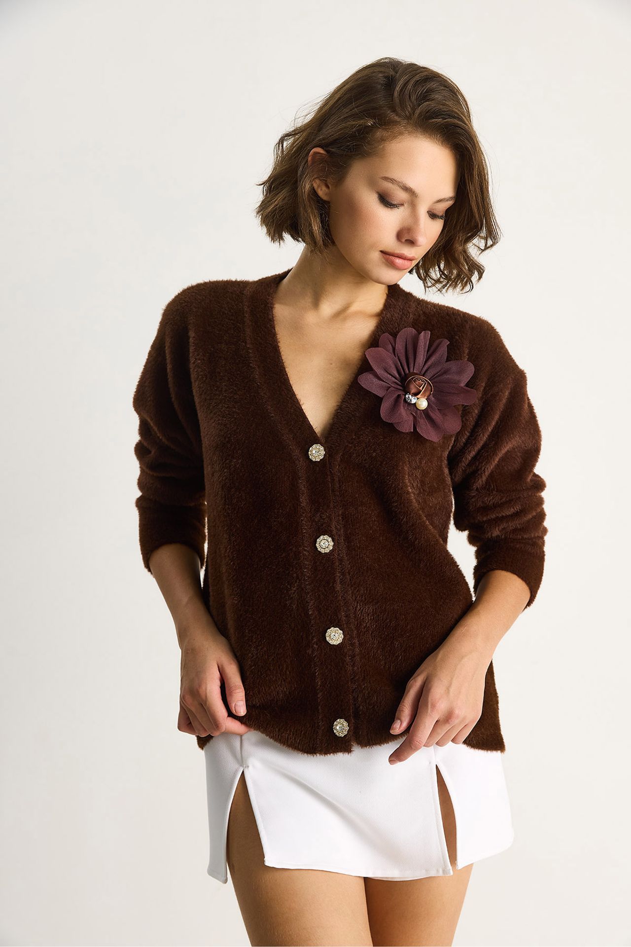 LUCCI Embroidered V-Neck Button-Up Cardigan 2