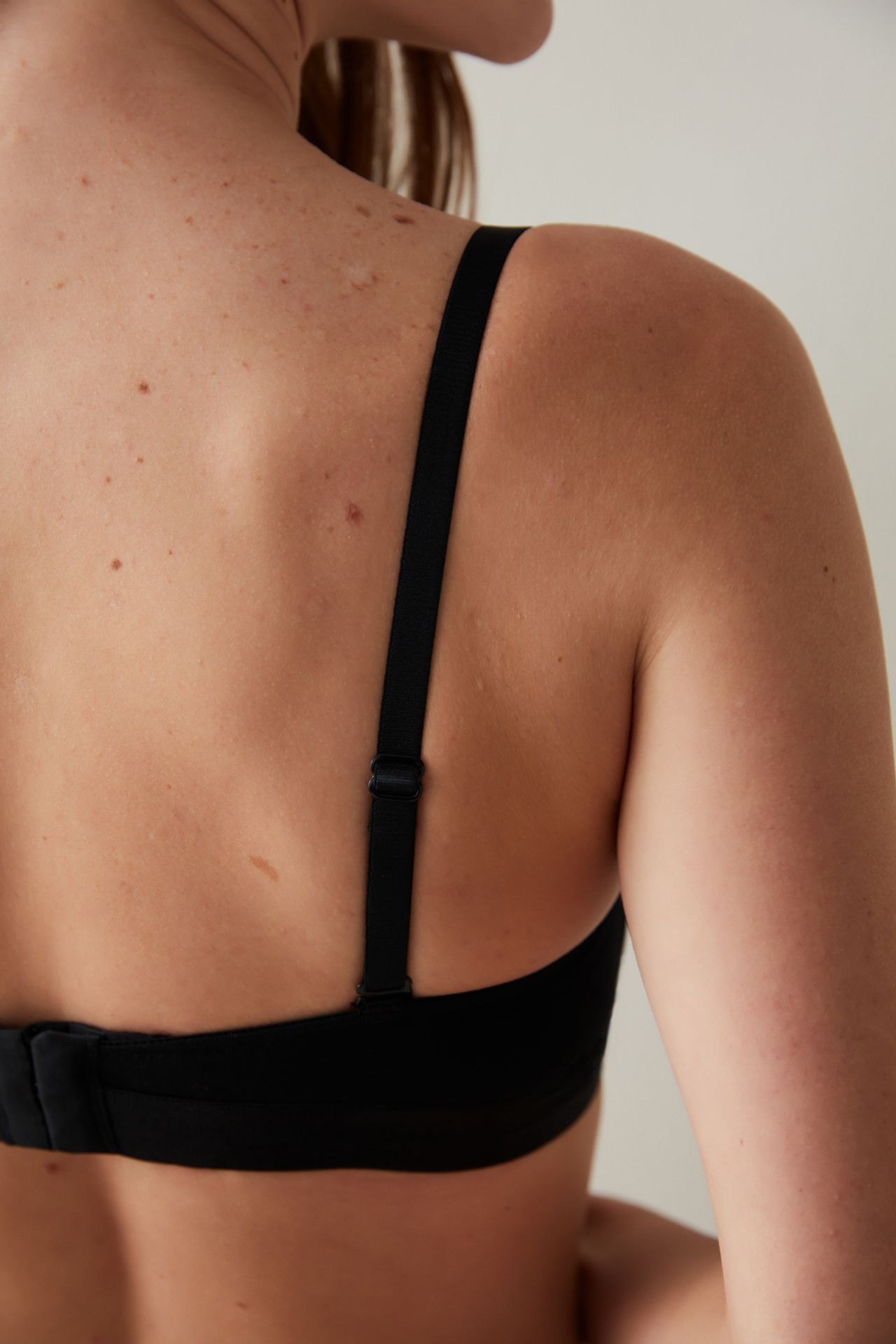PENTI Angelina Strapless Push Up Underwired Bra