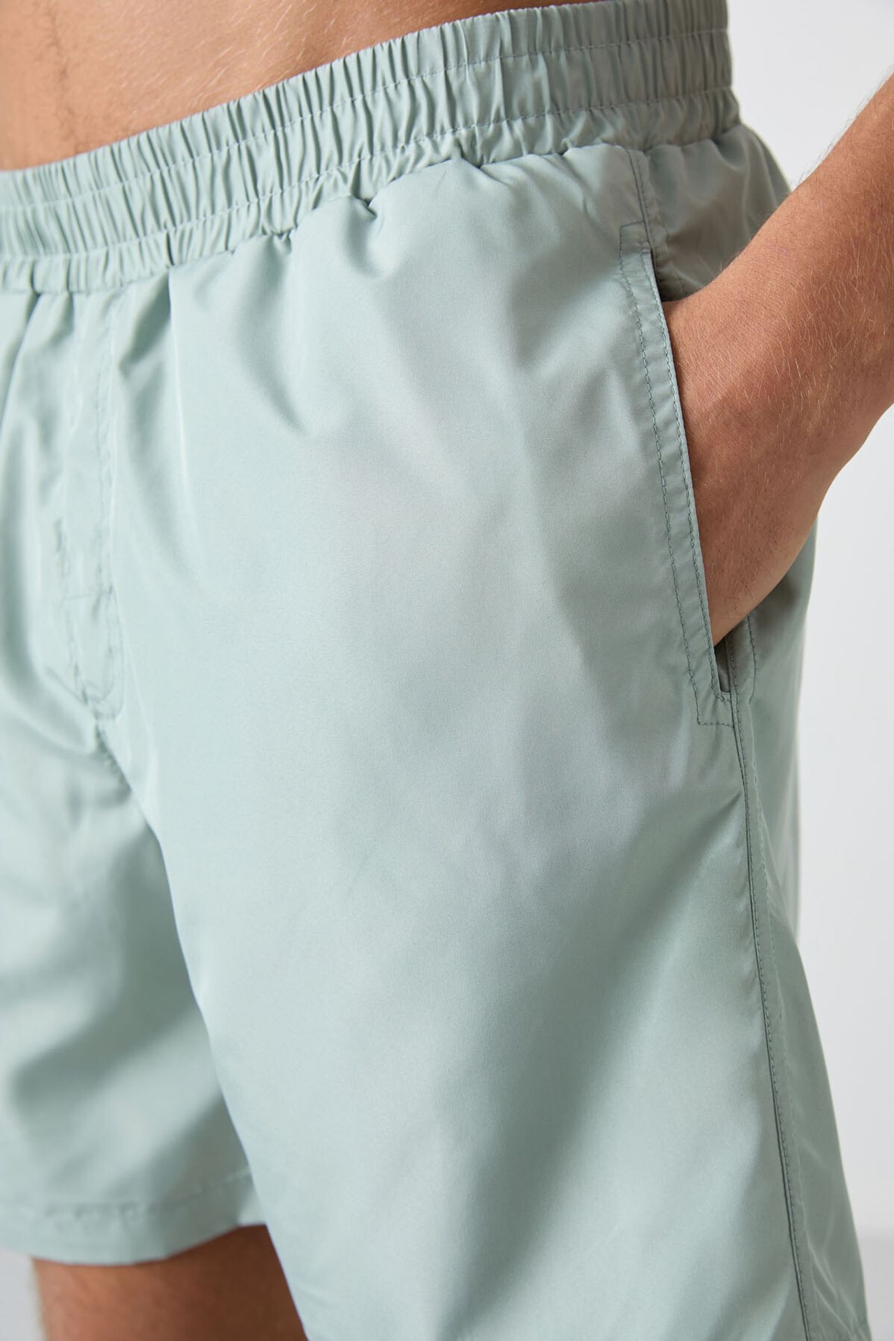 TOMMY Men's Pull-On One-Piece Shorts Set 6