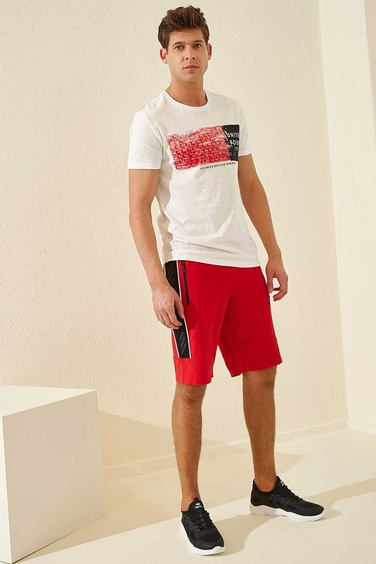 TOMMY Men's Striped Jersey Shorts 5