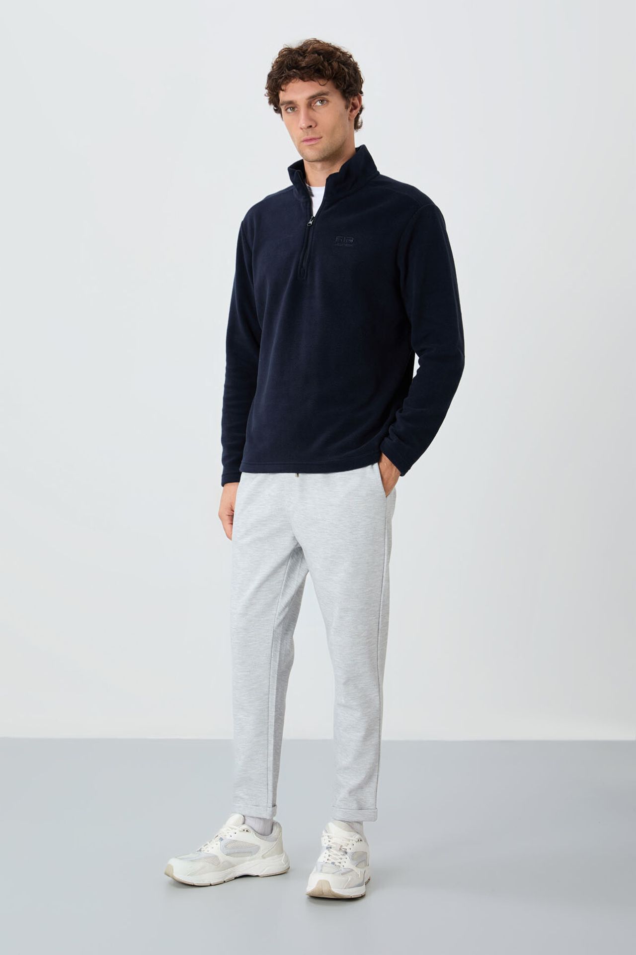 TOMMY Men's Plush Half-Zip Sweatshirt 2