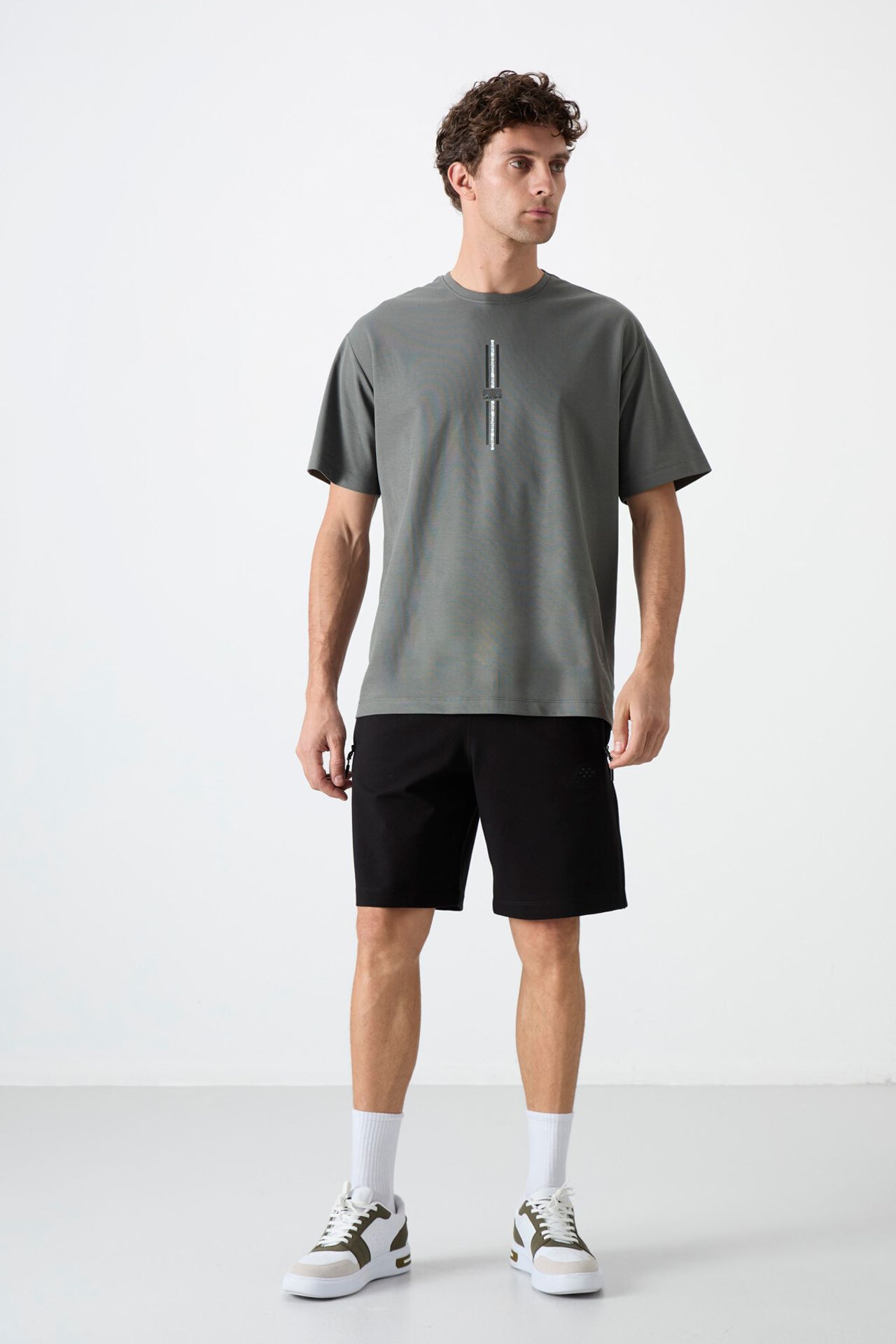 TOMMY Men's Regular-fit Knit Sweat Shorts 6