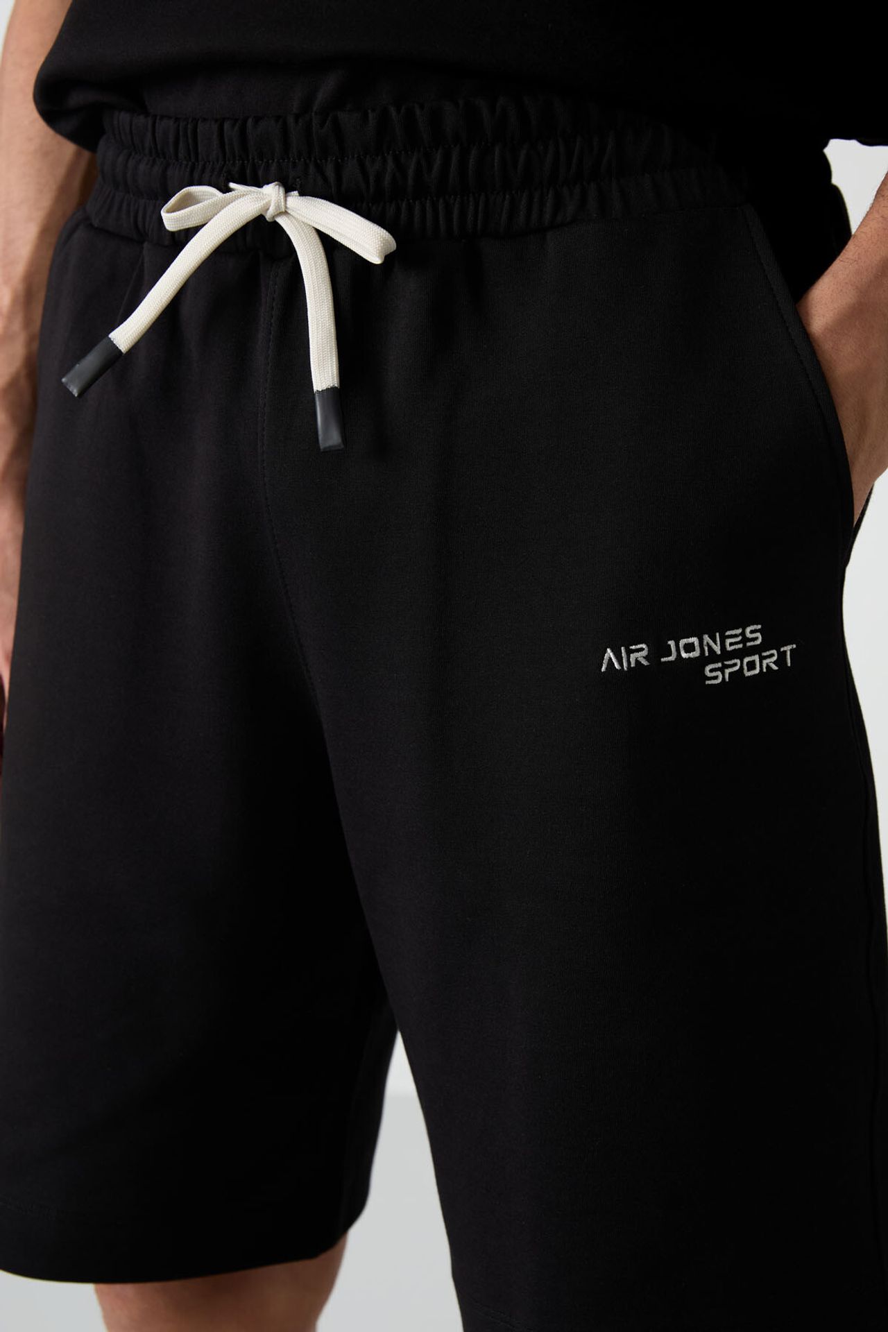 TOMMY Oversized Short-Sleeve T-Shirt And Shorts Set 4
