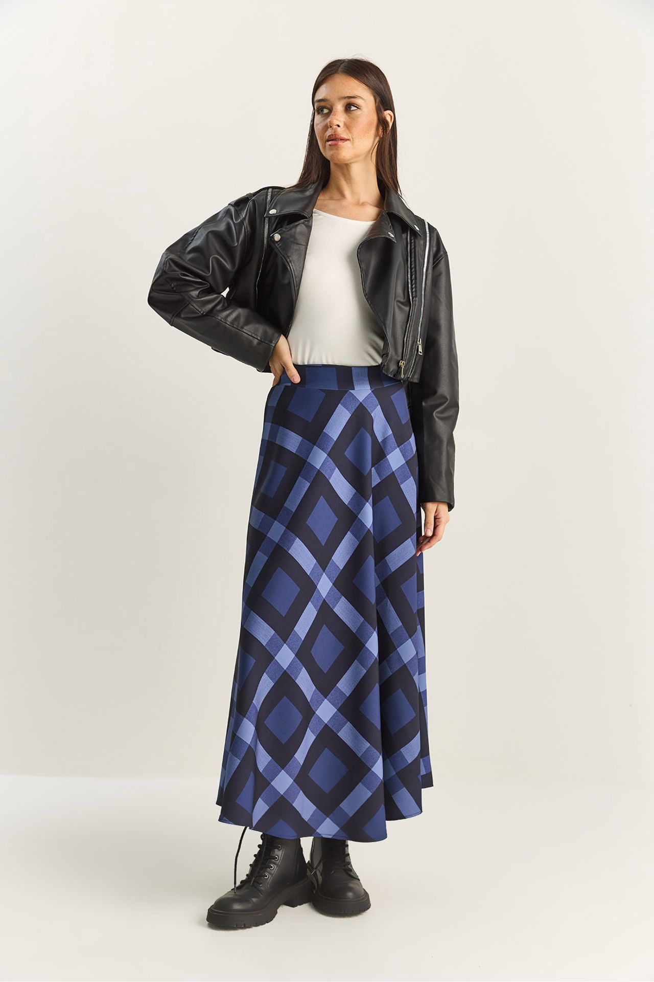 LUCCI High Waist Midi Skirt in Plaid Checkered Pattern 3