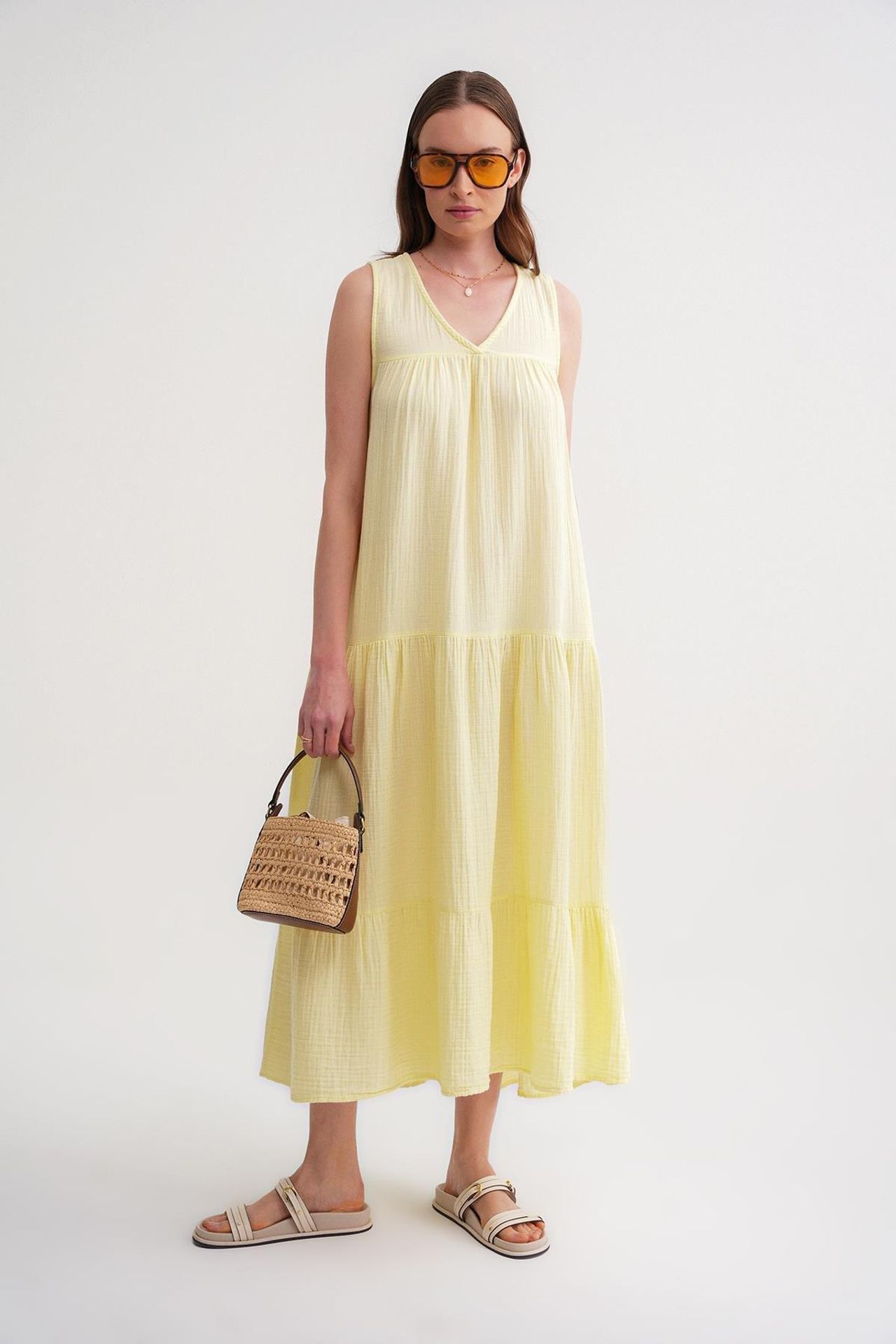 Mixray Sleeveless V-Neck Muslin Midi Dress with Pockets 5