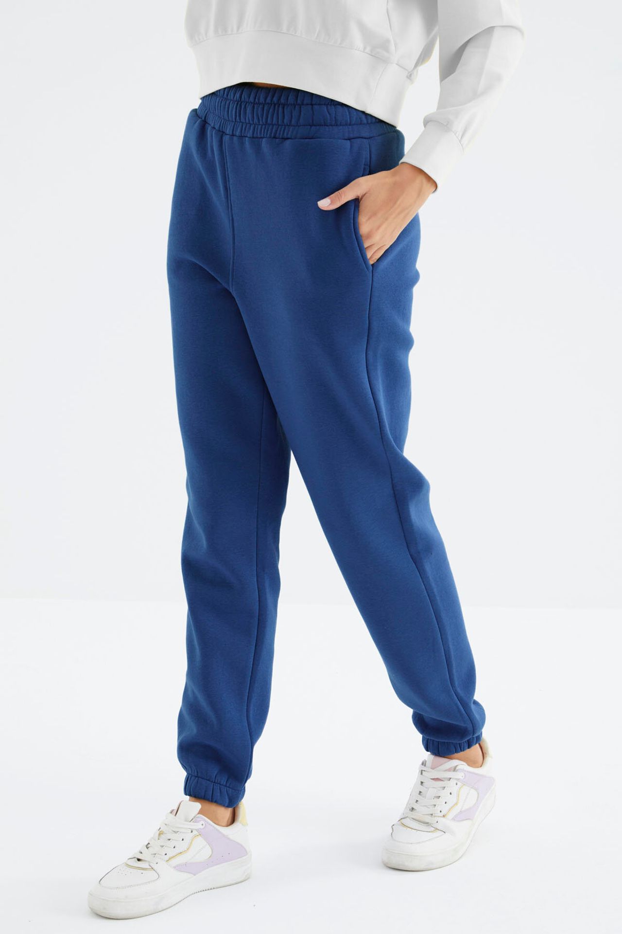 TOMMY Women's High-Waist Fleece Jogger Sweatpants 4