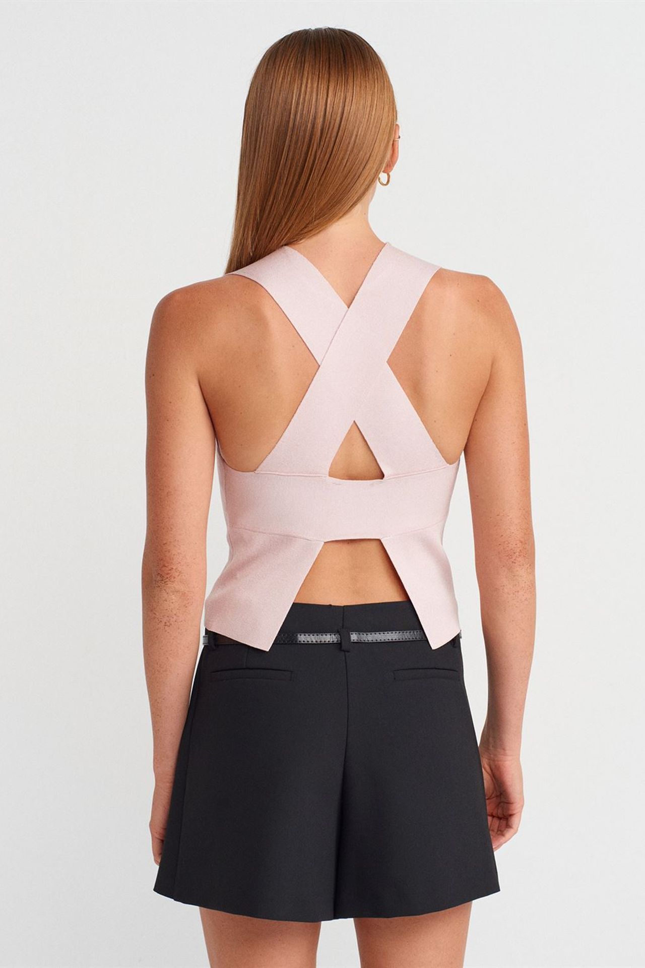 DILVIN Sleeveless Cut-Out Knit Blouse 2