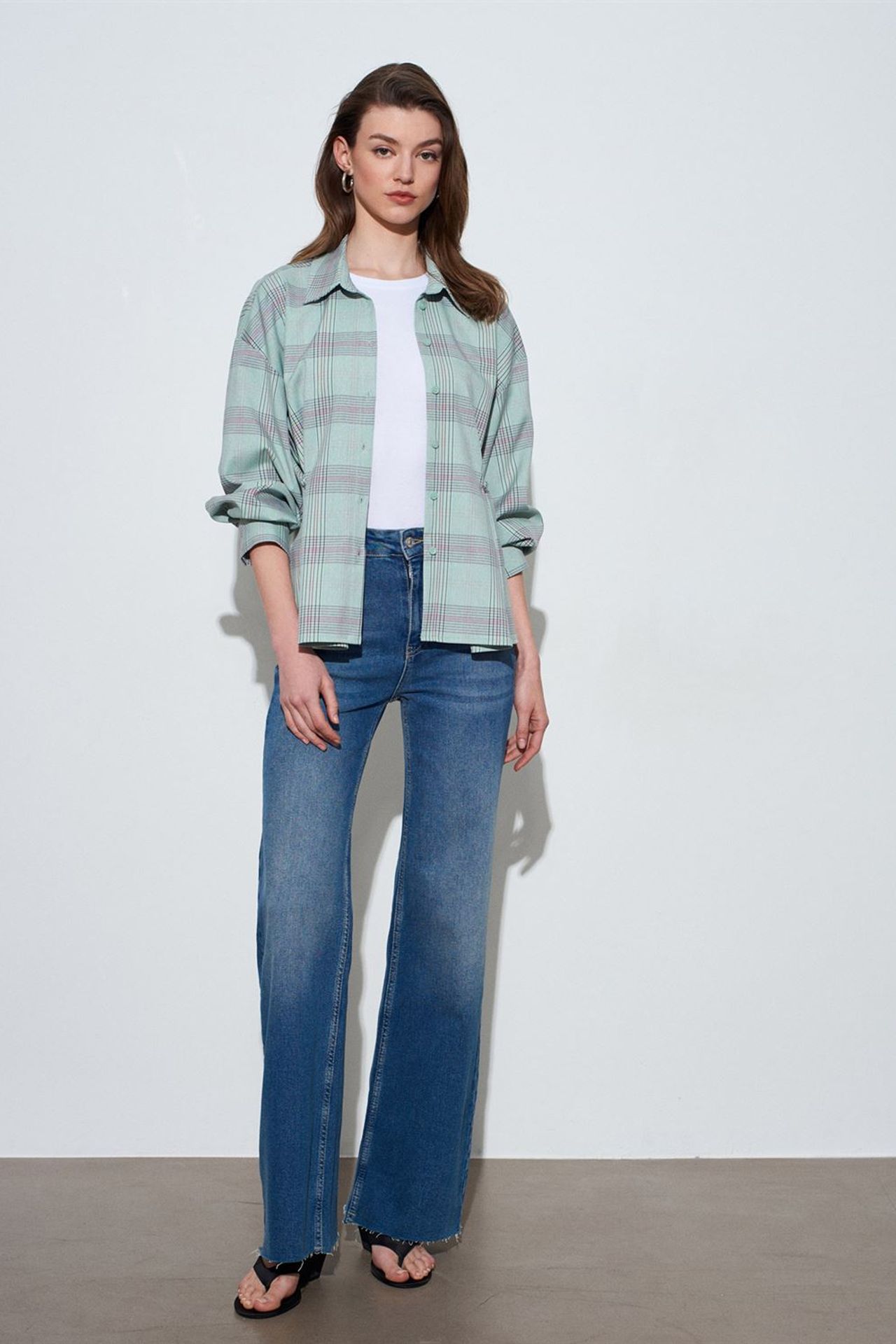 DILVIN Oversized Plaid Woven Shirt 4