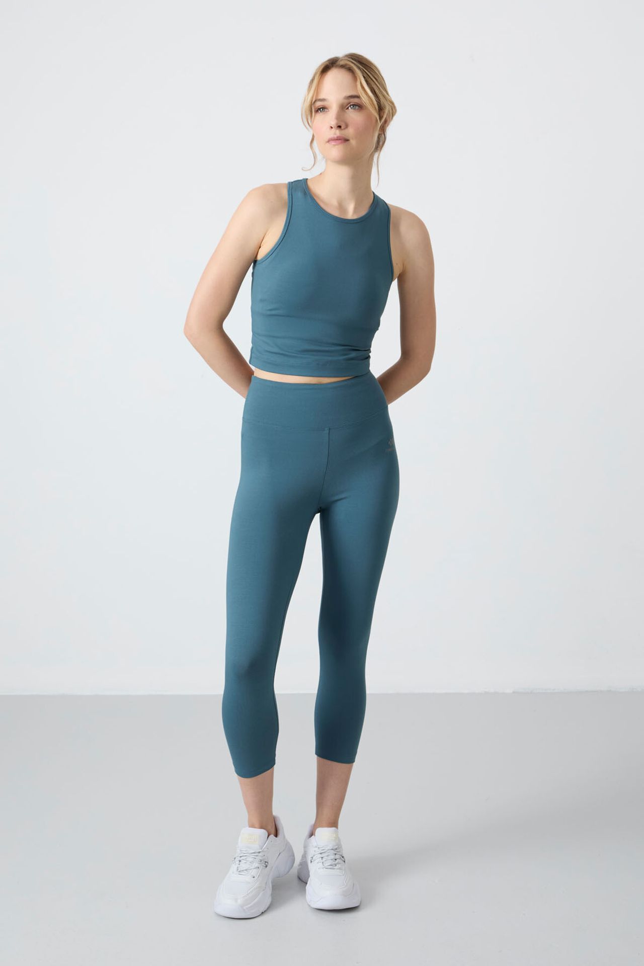 TOMMY Sleeveless Cotton Blend Active Set 6