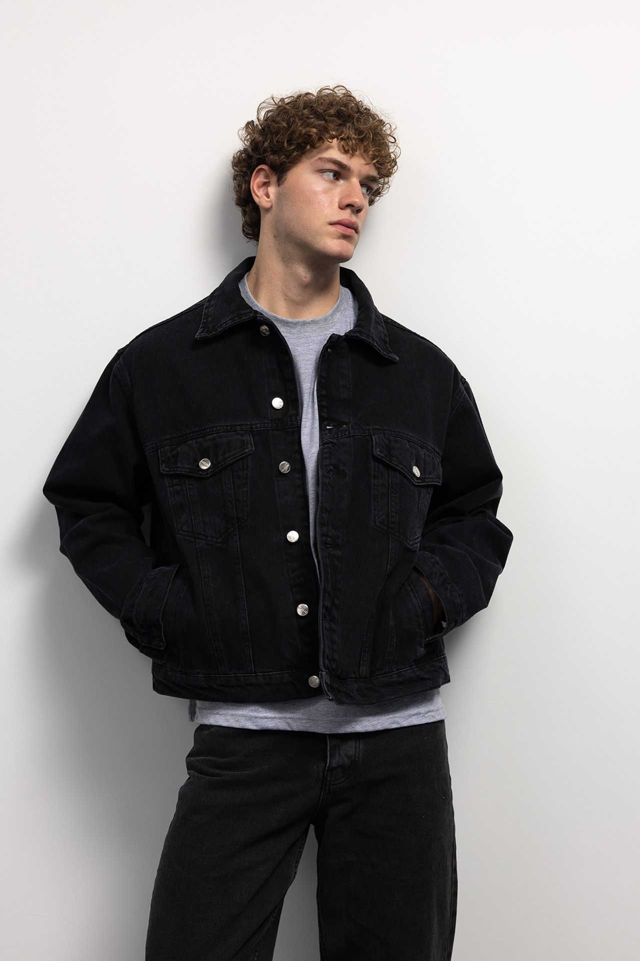 GIESTO Denim Buttoned Jacket with Pocket 2