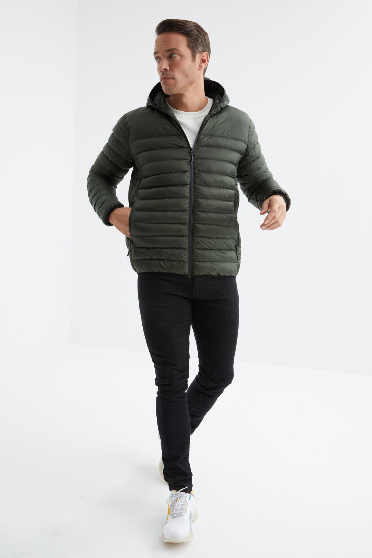 TOMMY Men's Nylon Jacket 2