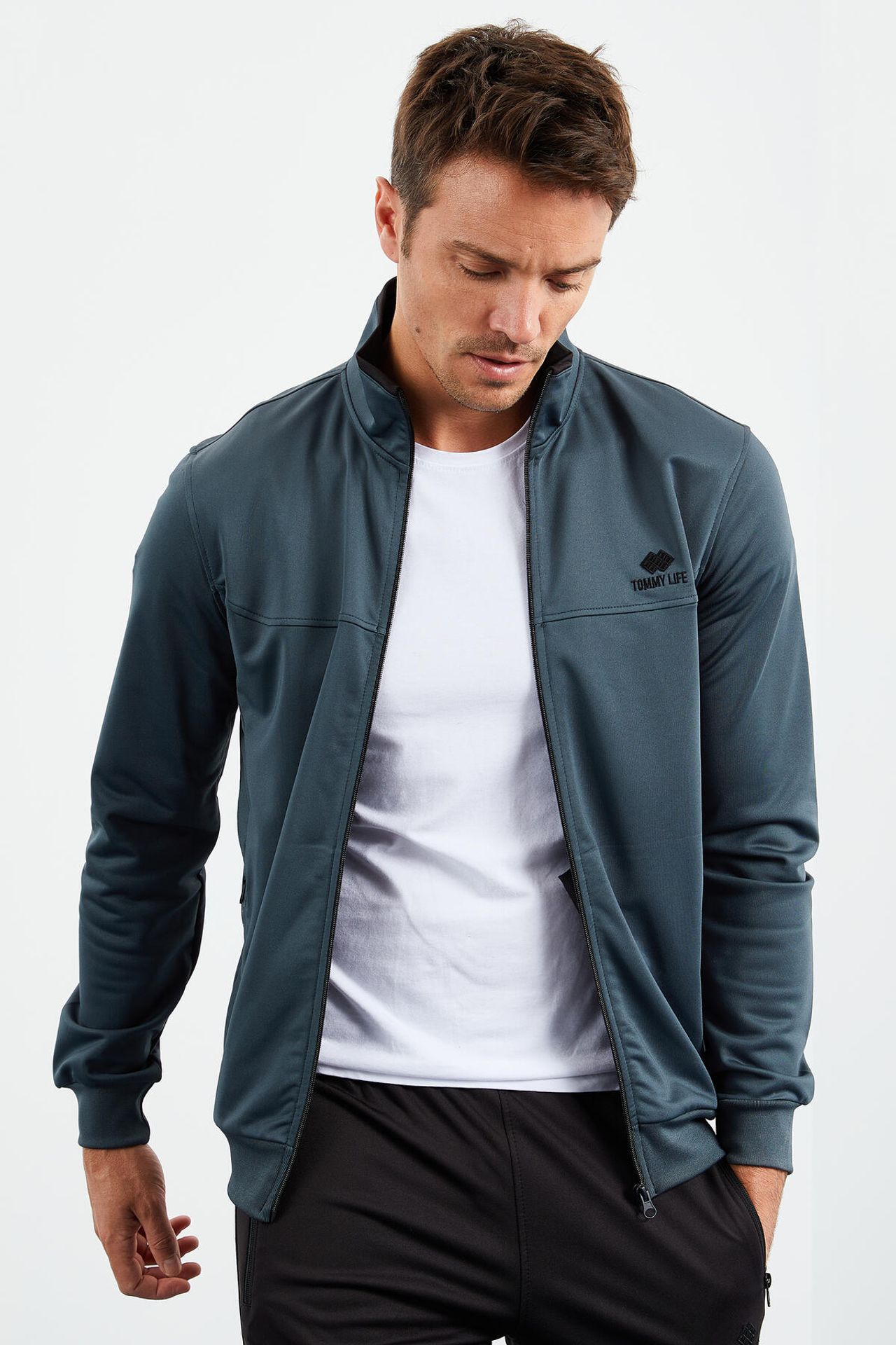 TOMMY Men's Scuba Knit Active Set With Zipper Collar 6