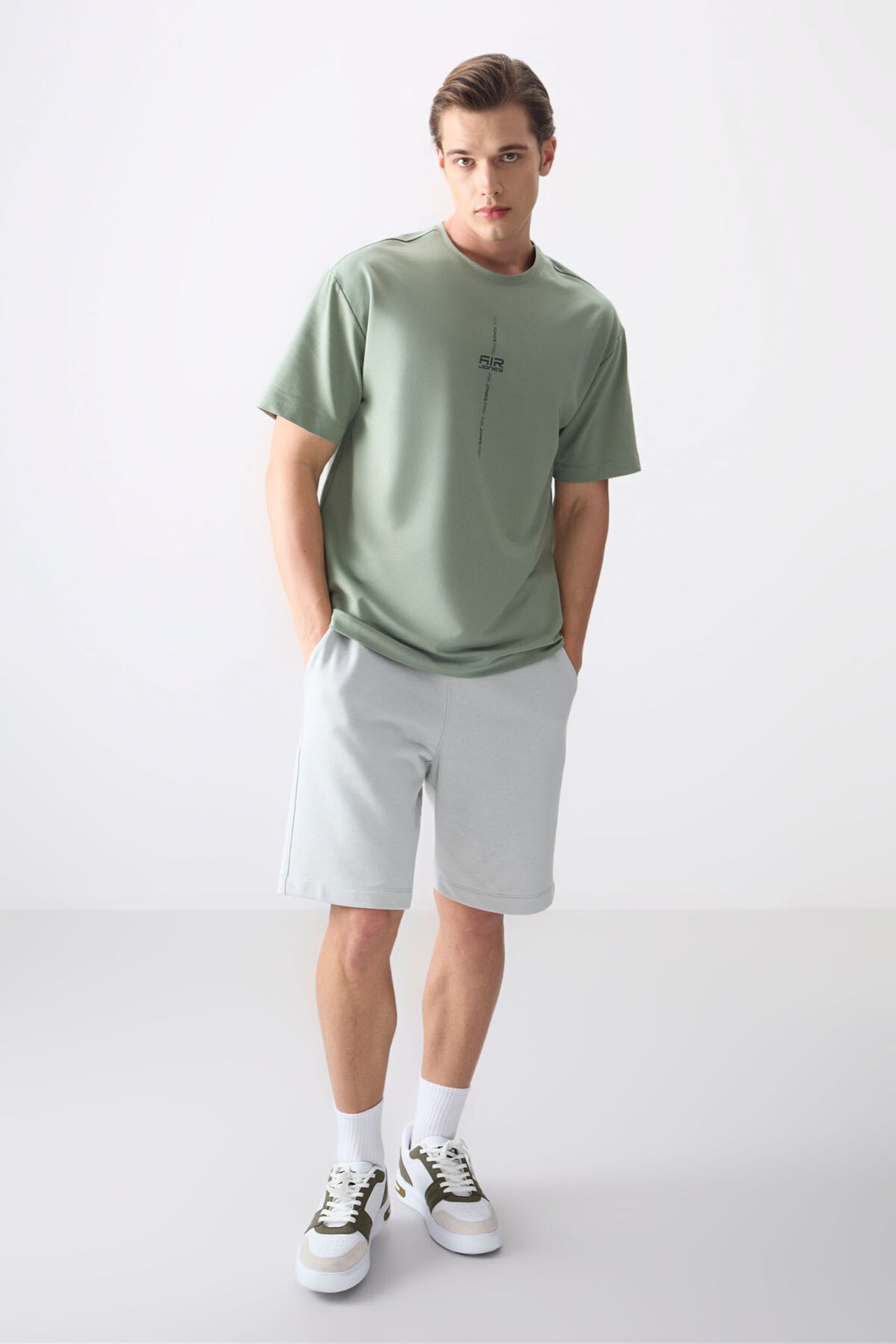 TOMMY Oversized Printed Crew Neck T-Shirt 3