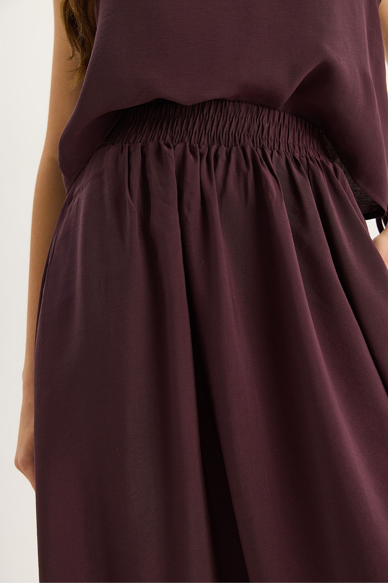 Sleeveless Scoop Neck Tank Top and Midi Skirt Co-Ord Set 6