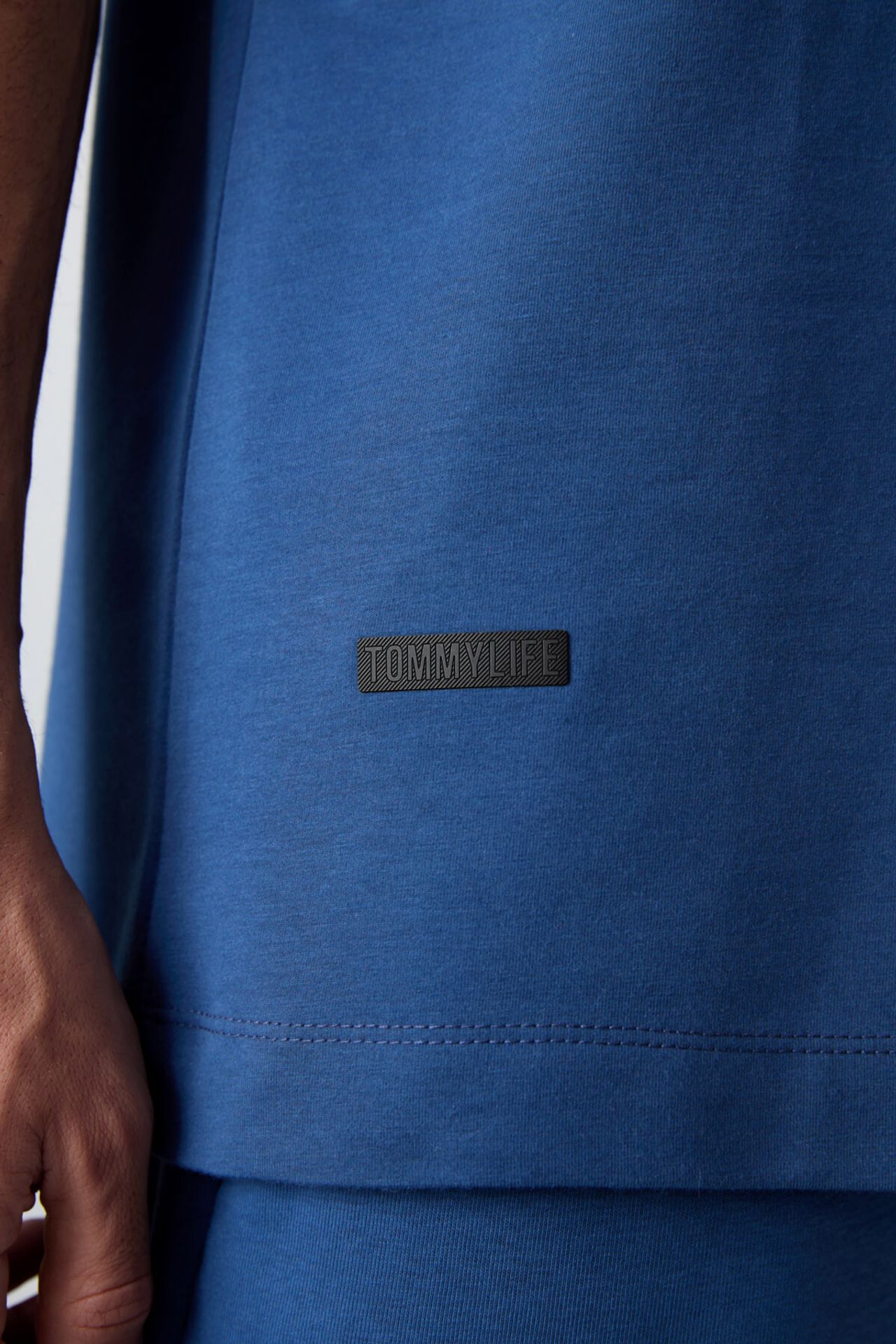 TOMMY Oversized Printed Crew Neck T-Shirt 4