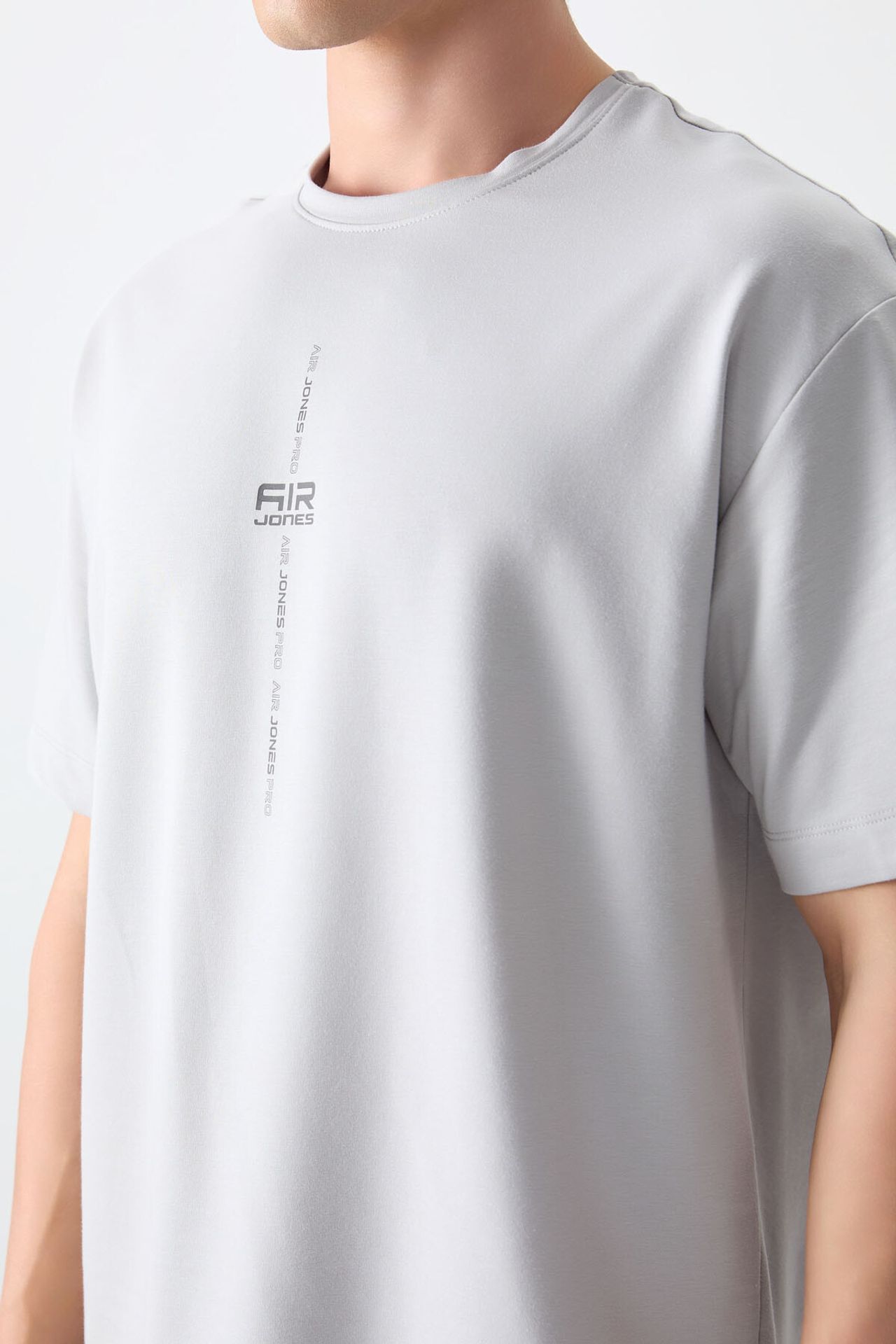 TOMMY Oversized Printed Crew Neck T-Shirt 3