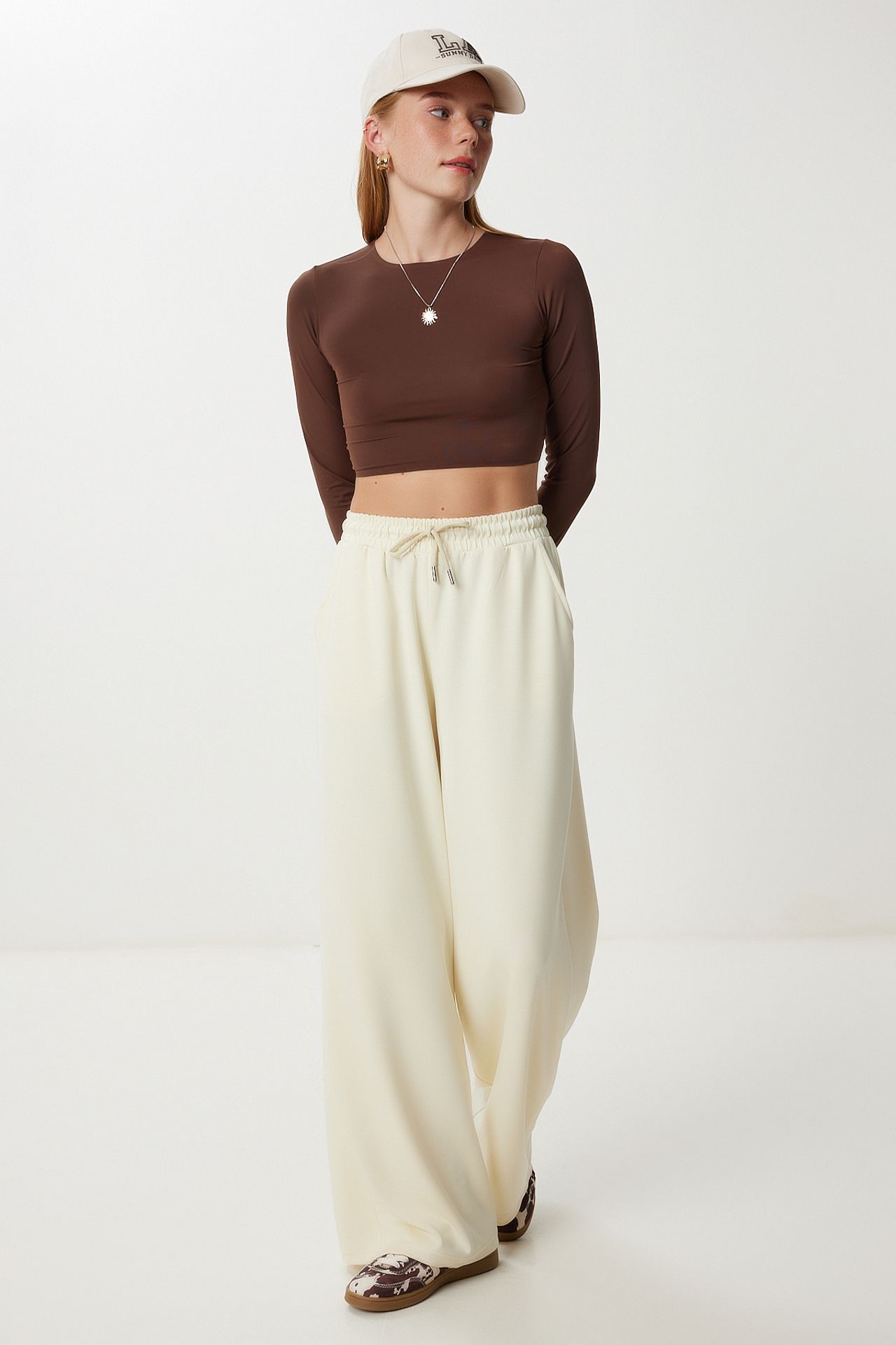 ISTANBUL Wide Leg Drawstring Waist Sweatpants 2