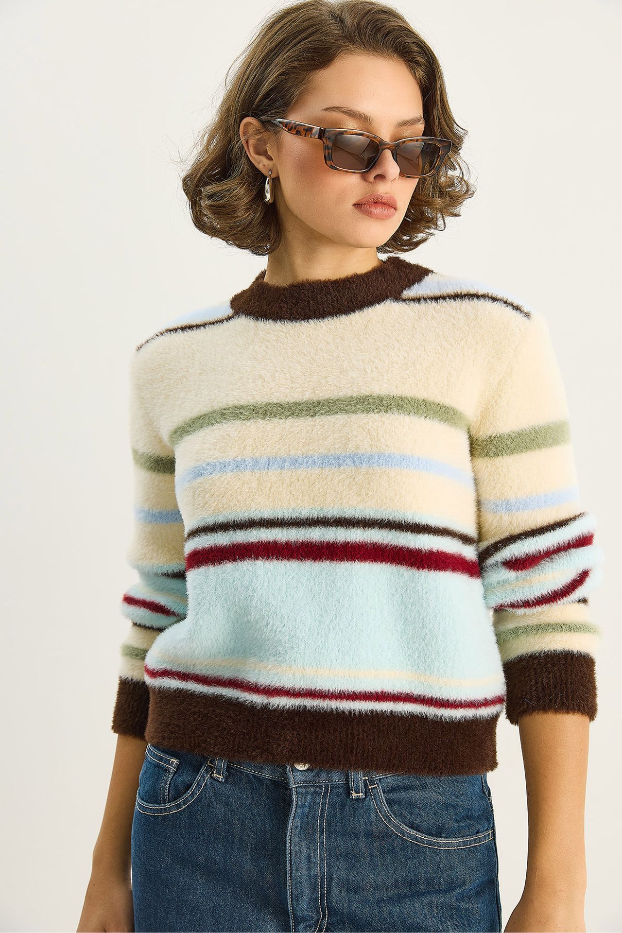 LUCCI Striped Crew Neck Sweater 4