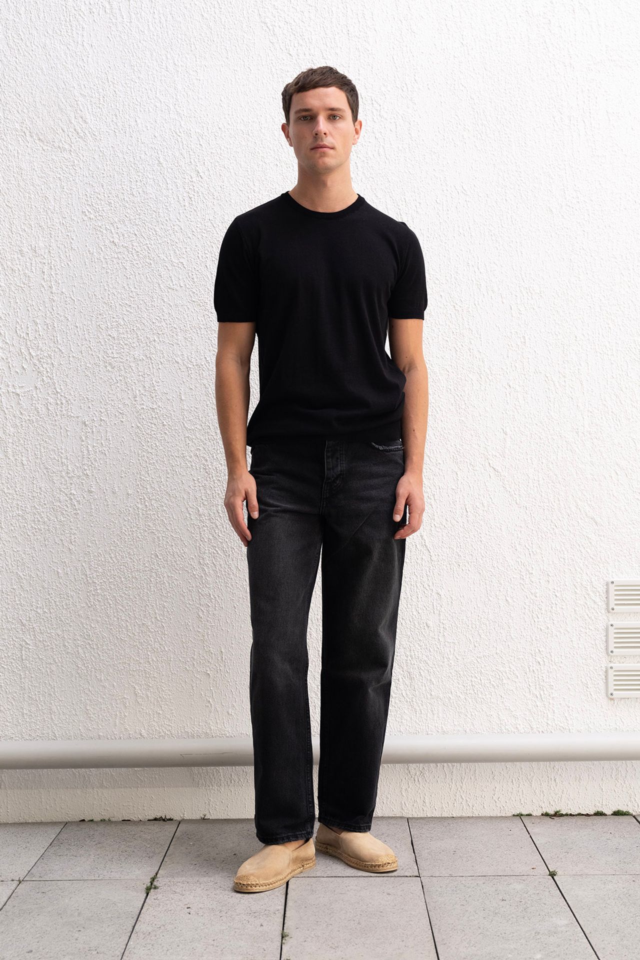 GIESTO Plain Crew Neck Ribbed T-Shirt 2