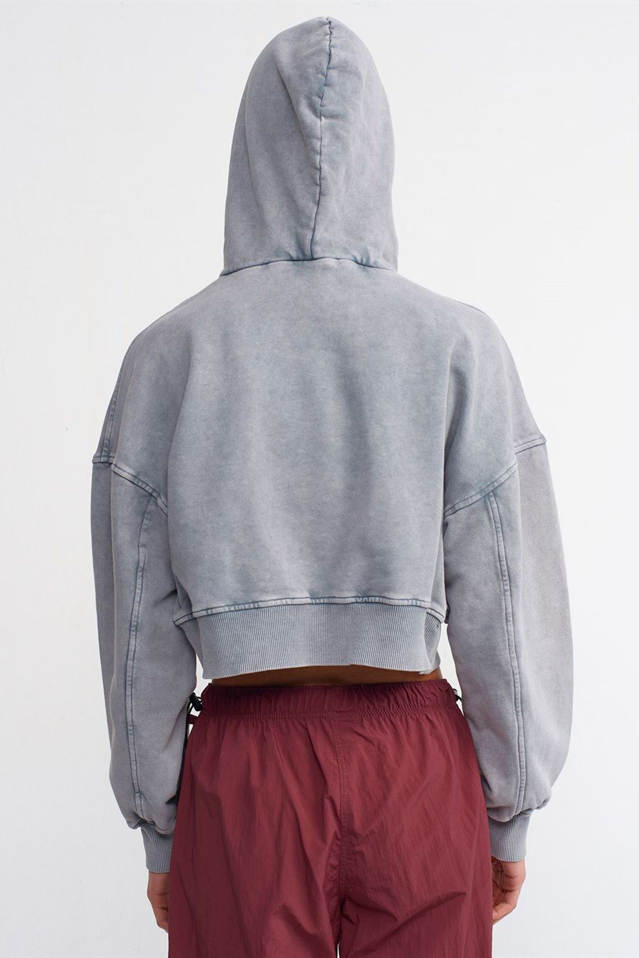 DILVIN Women's Oversized Cropped Hooded Sweatshirt 2