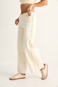 white-image-4