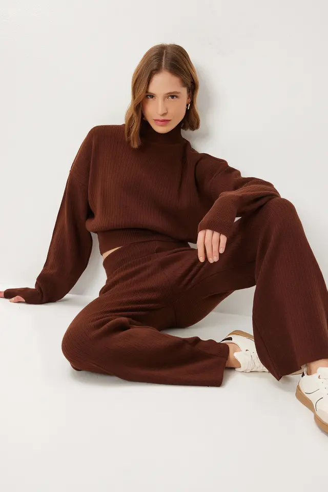ISTANBUL Ribbed Knitwear Two-Piece Coord Set with Half Turtleneck
