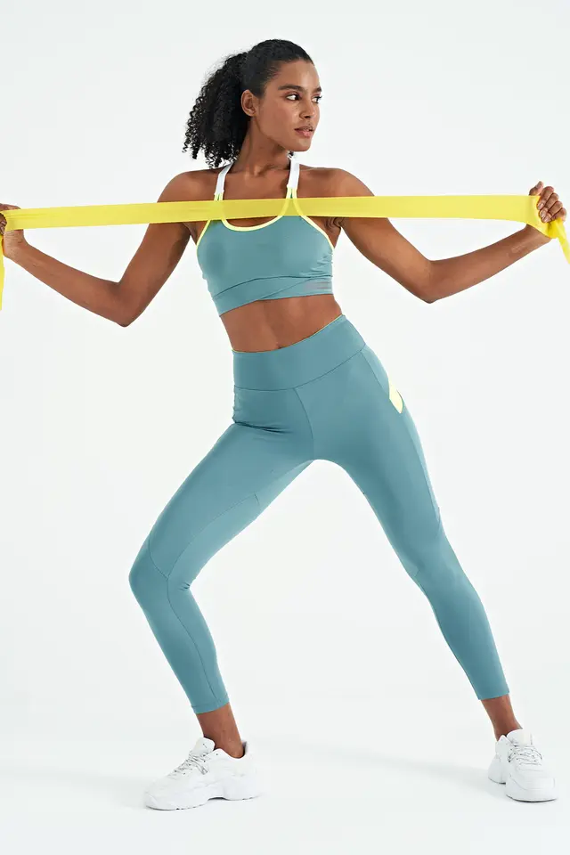 TOMMY Fitted Sleeveless Crop Sports Top