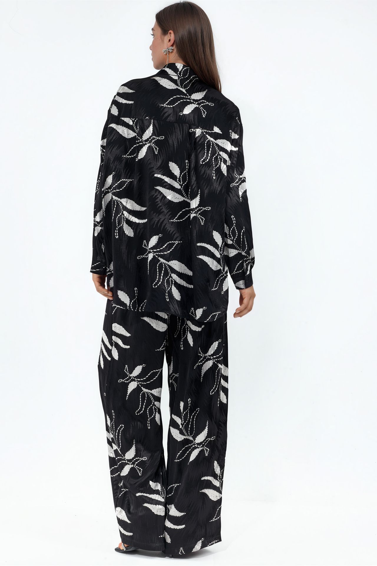 BDART Floral Viscose Shirt and Wide-Leg Trousers Set 3