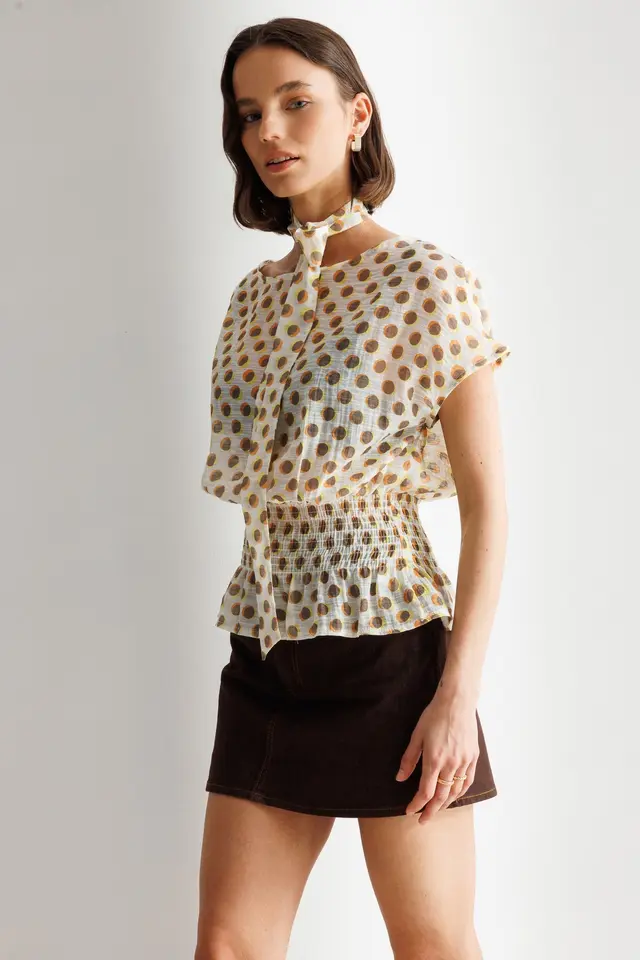 MIXRAY Choker Collar Polka Dot Blouse