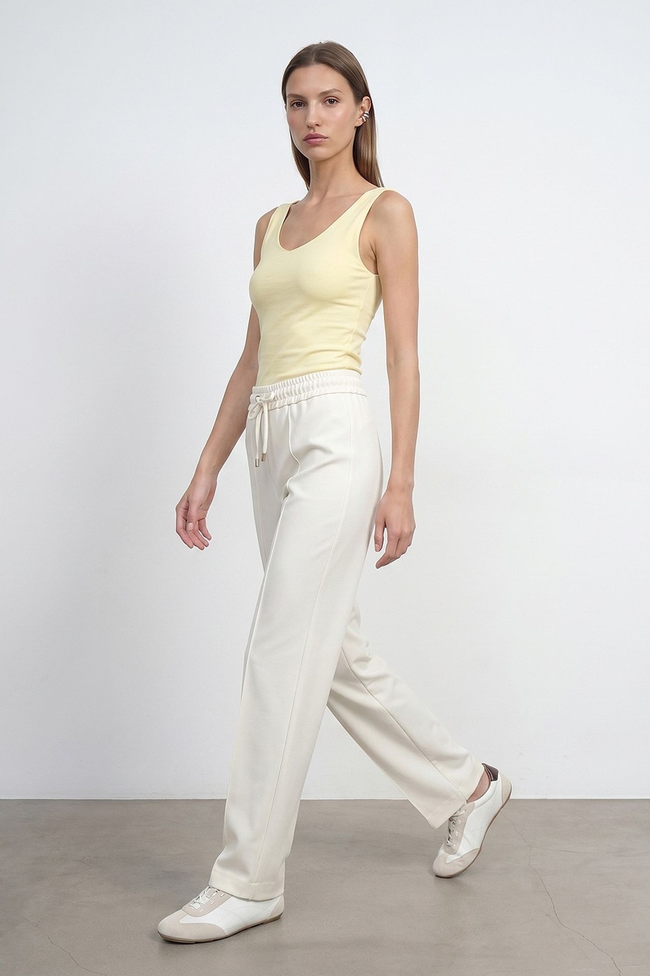 DILVIN Straight-leg Crepe Trousers With Drawstring Waist 1