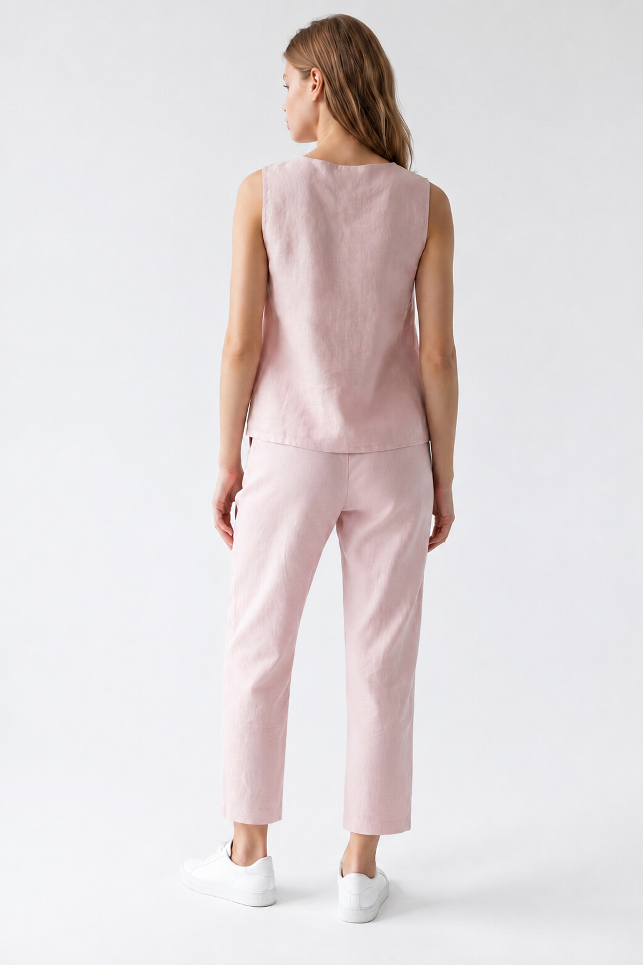 MIXRAY Sleeveless Crepe Jumpsuit