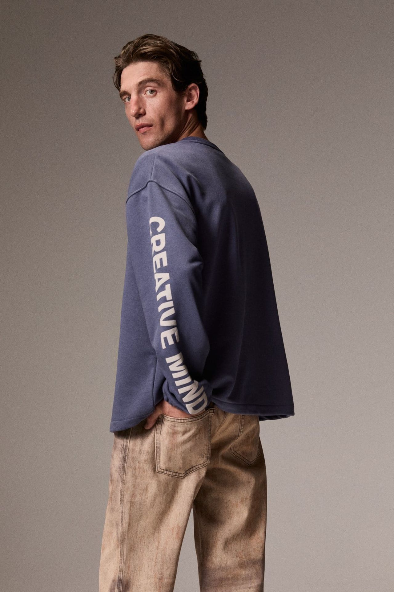 GRIMELANGE Regular Fit Crew Neck Sweatshirt 4