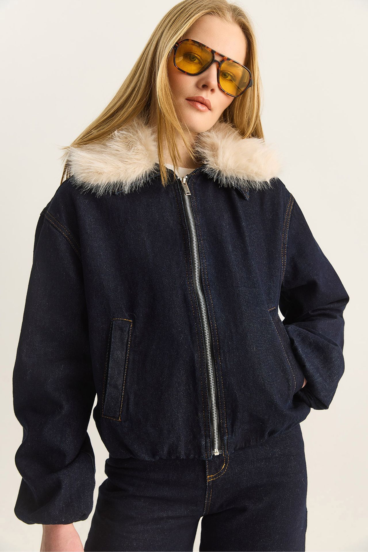 LUCCI Crop Denim Jacket with Faux Fur Detail 1