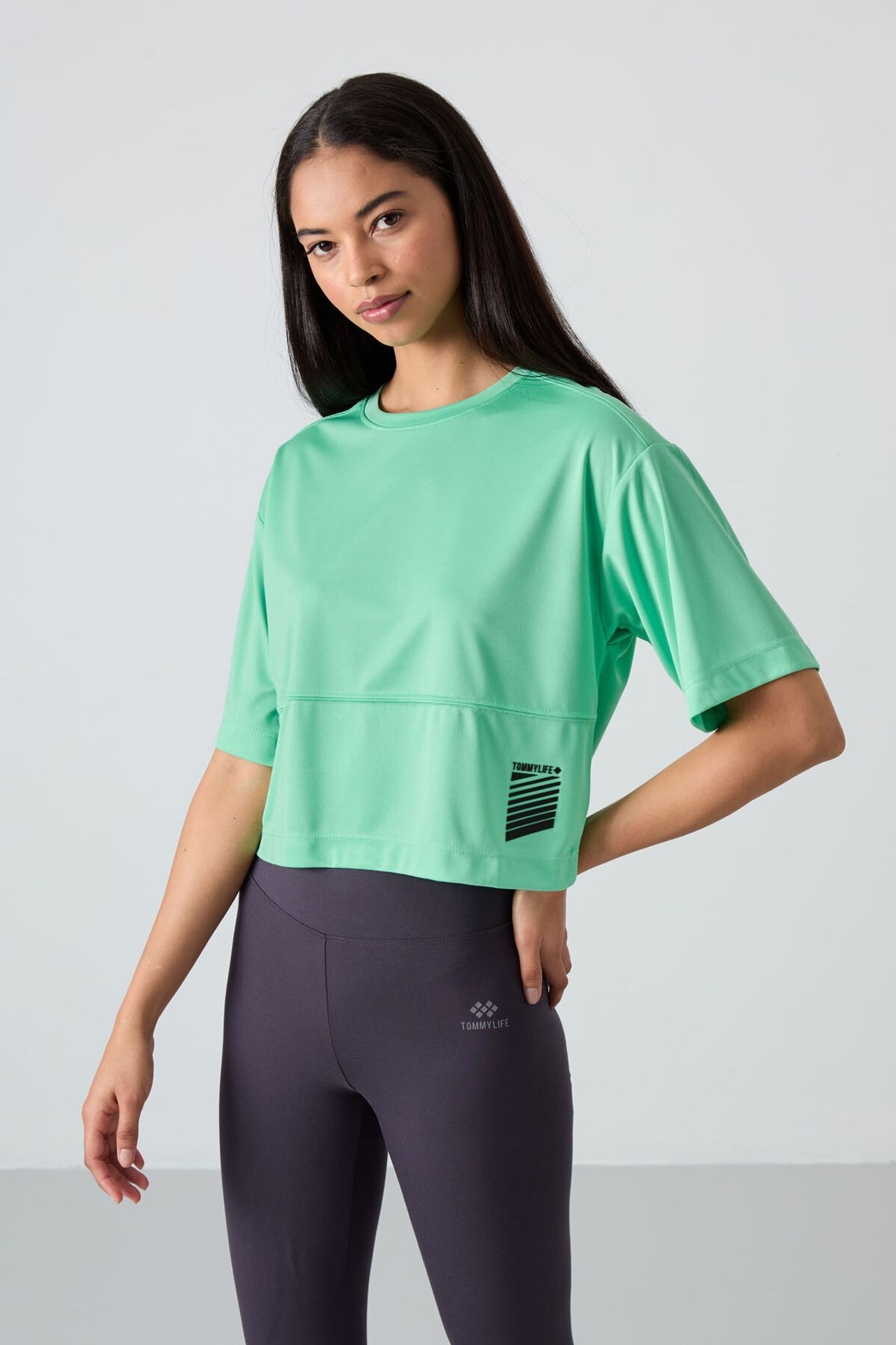 TOMMY Oversized Crew Neck T-Shirt With Pocket 3