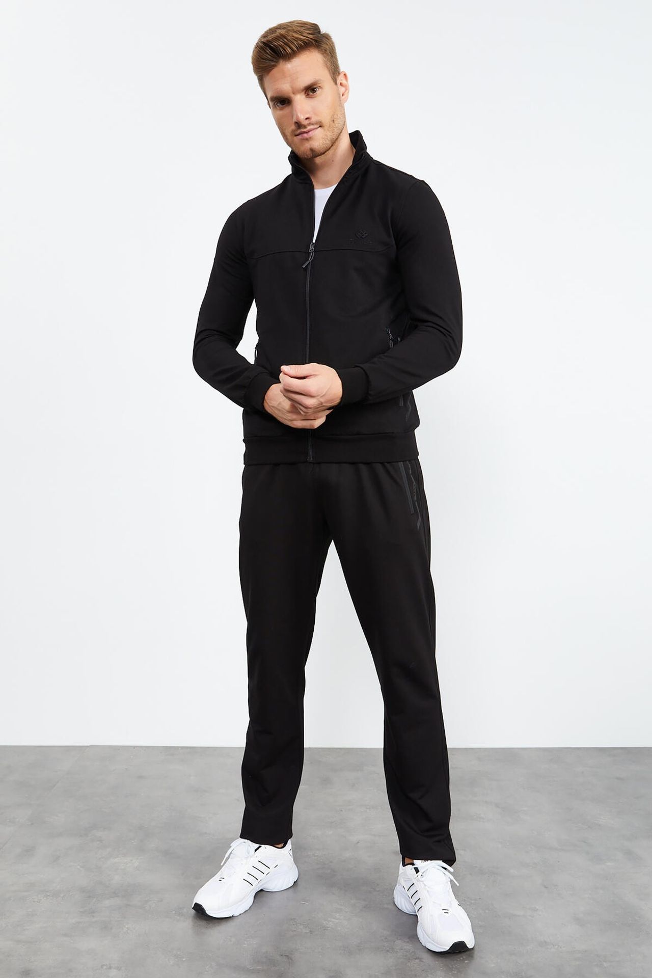 TOMMY Men's Zip-Front Sweatshirt And Pants Set 5