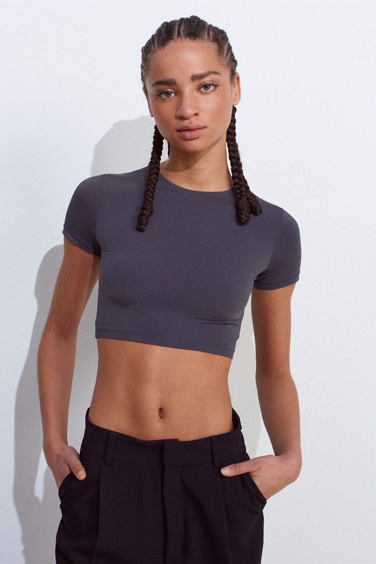 DILVIN Women’s Slim Fit Crop T-Shirt 5