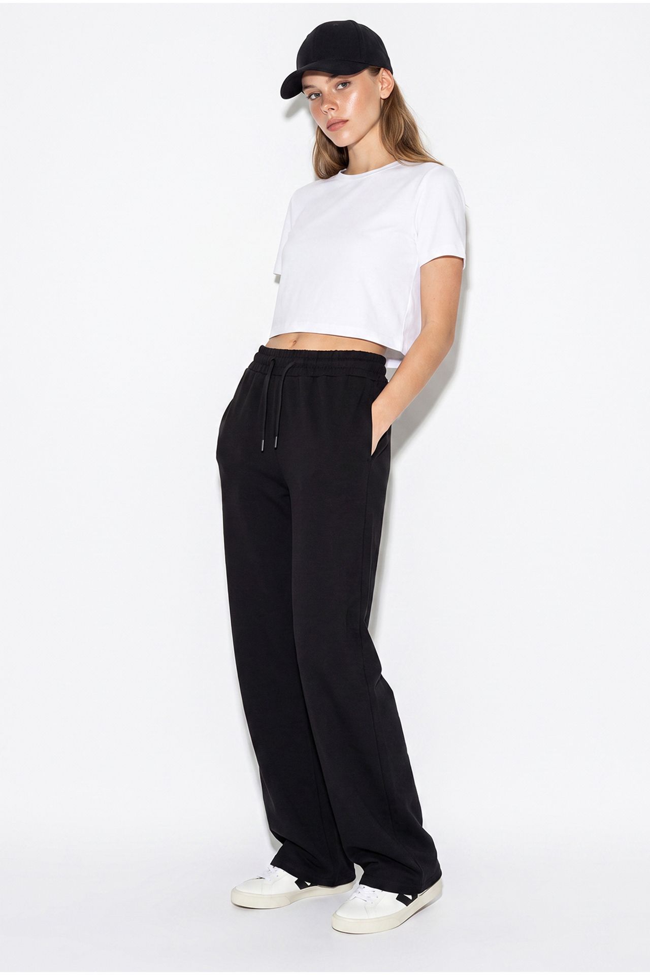 LUCCI Women's Sweatpants 2