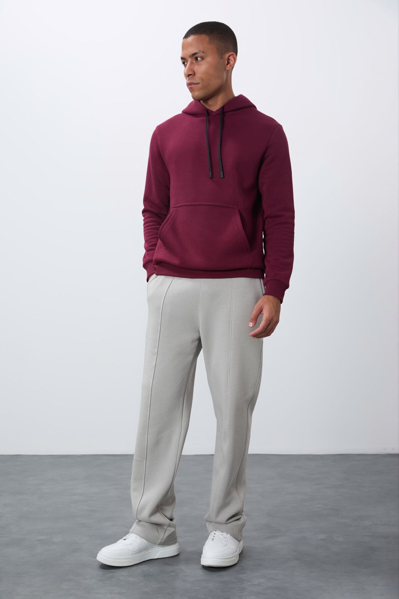 TOMMY Men's Solid Hooded Sweatshirt With Pocket 3
