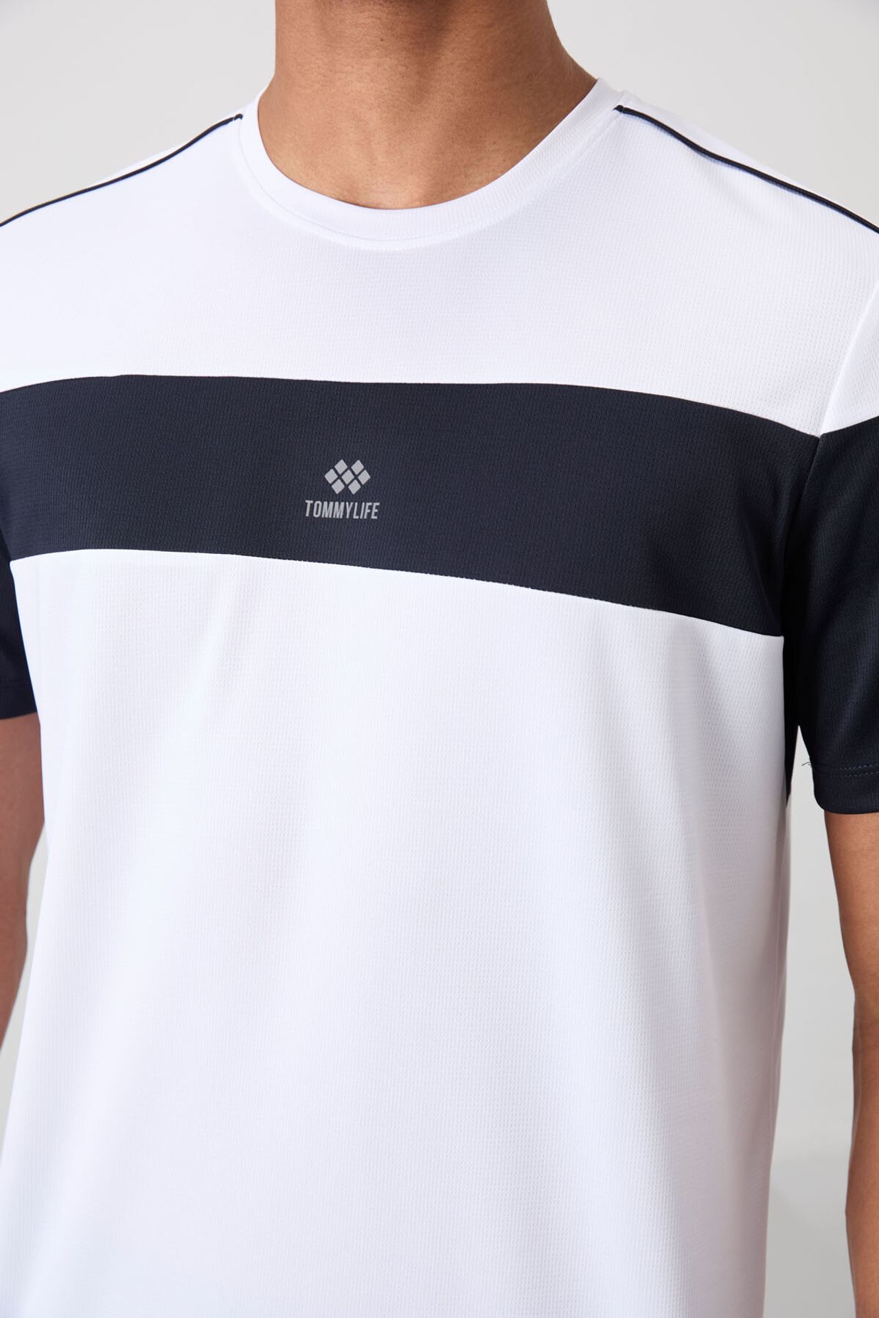 TOMMY Men's Color Block Crew Neck T-Shirt 3