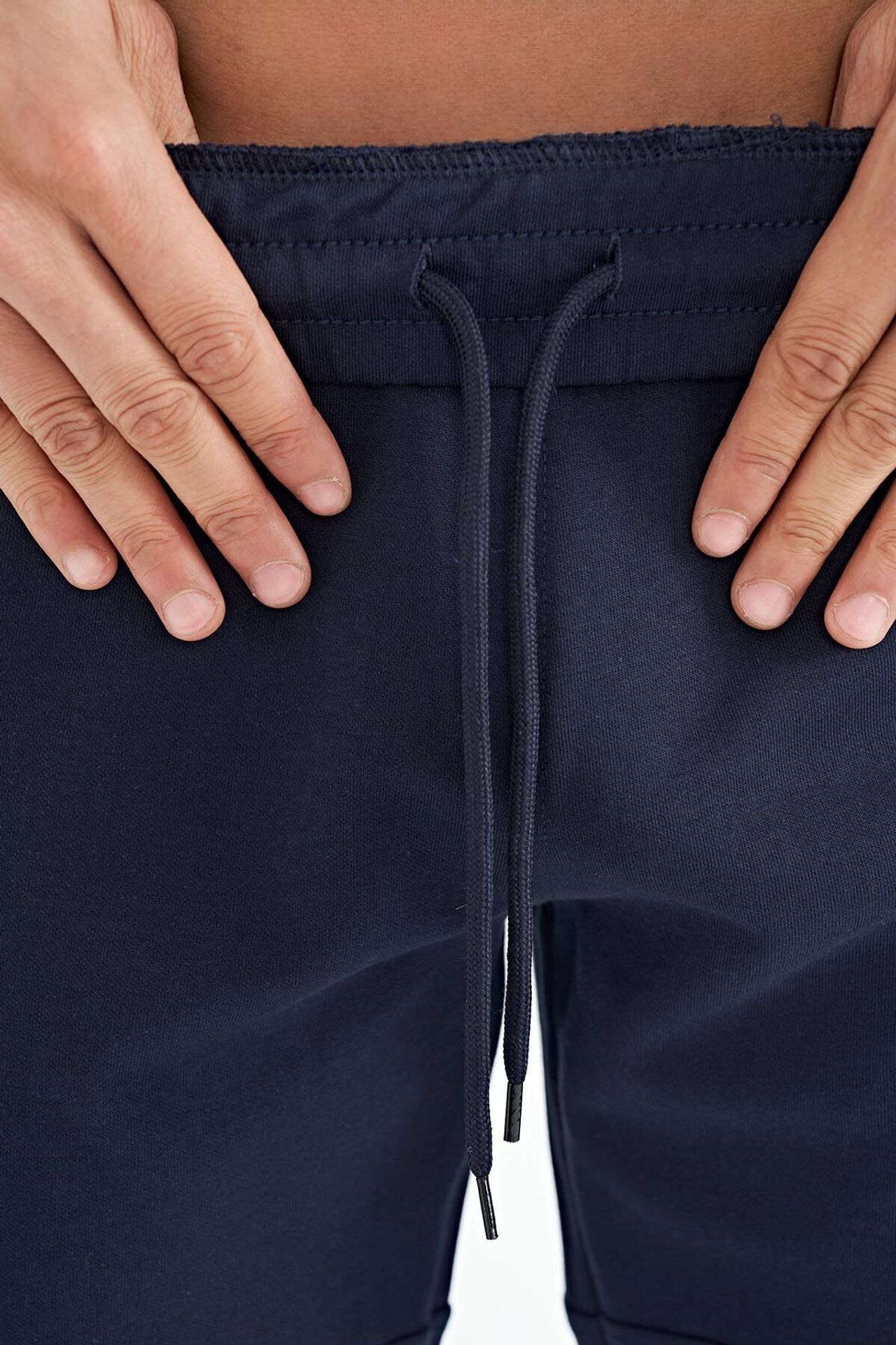 TOMMY Men's Solid Knit Sweat Shorts 5