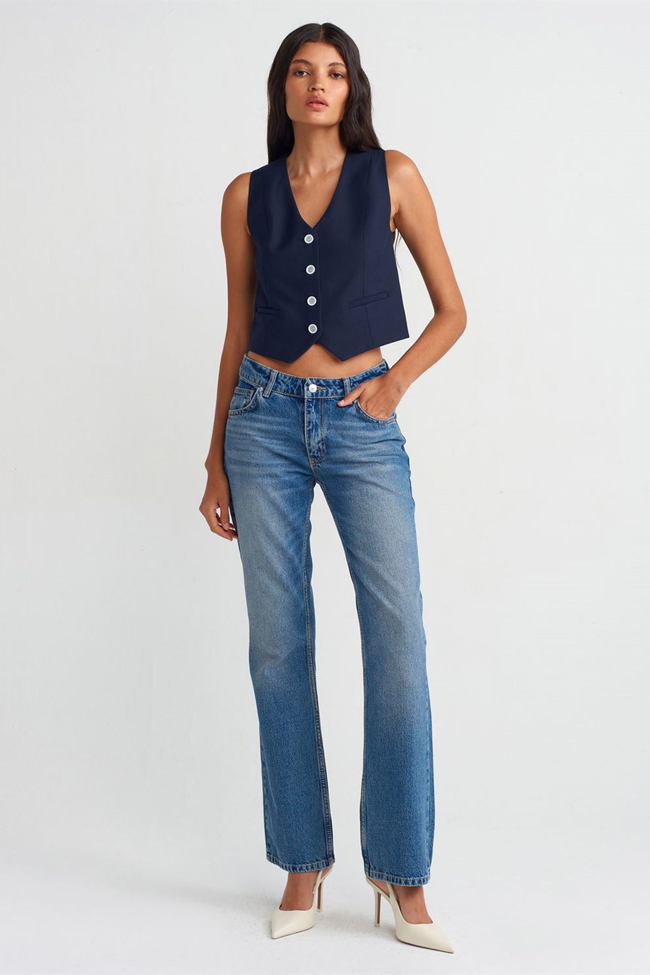DILVIN Women's Crop Woven Waistcoat 3