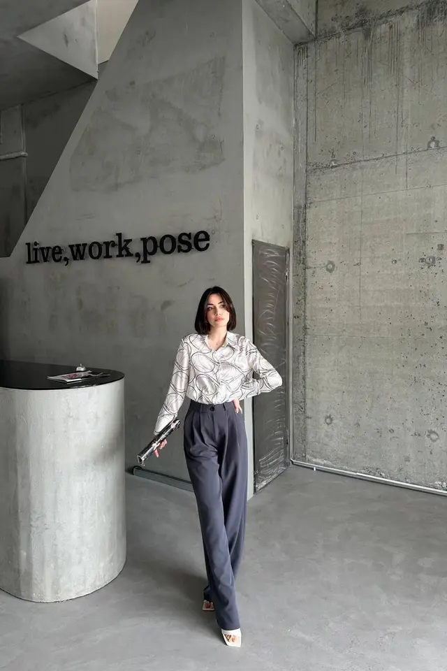 MY FASHION Geometric Print Long Sleeve Shirt with Button Closure