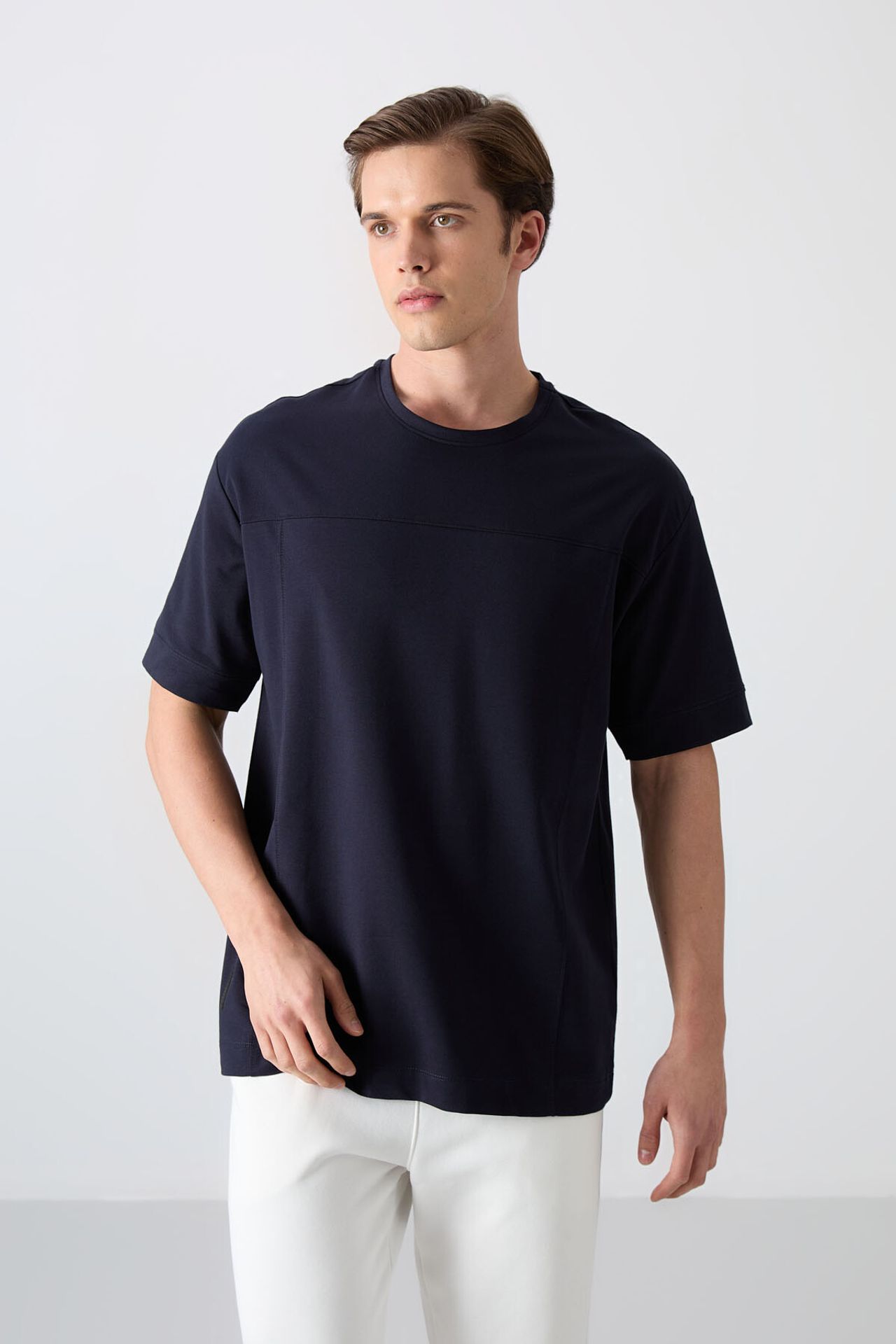 TOMMY Oversized Crew Neck T-shirt 1