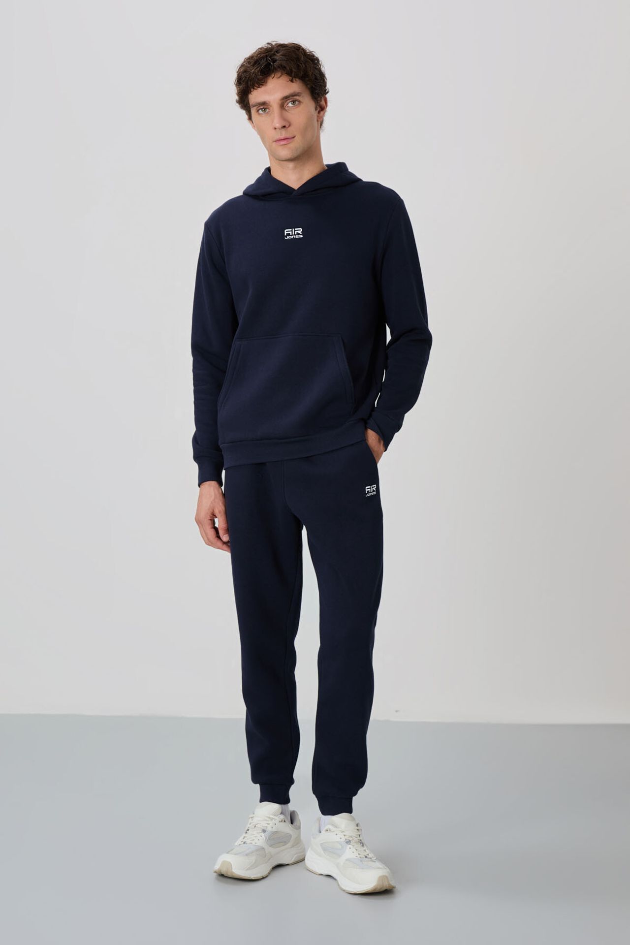 TOMMY Men's Hooded Sweatshirt And Pants Set 1