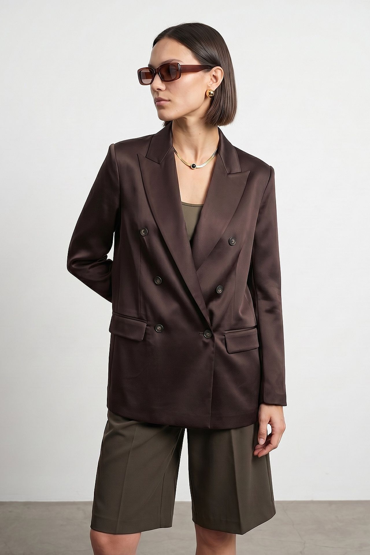 DILVIN Long Satin Shawl-Collar Blazer 3